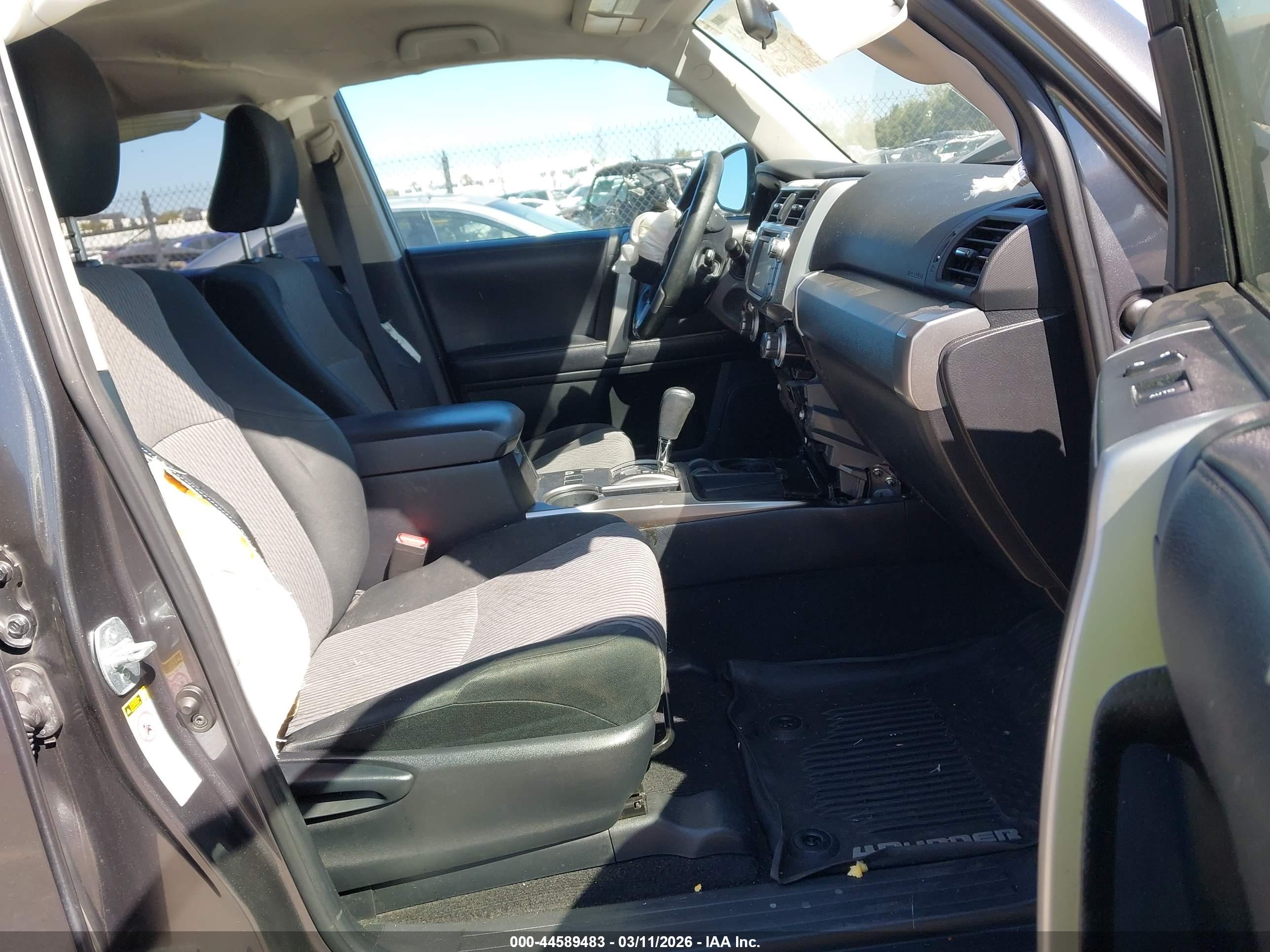 TOYOTA 4RUNNER image 5