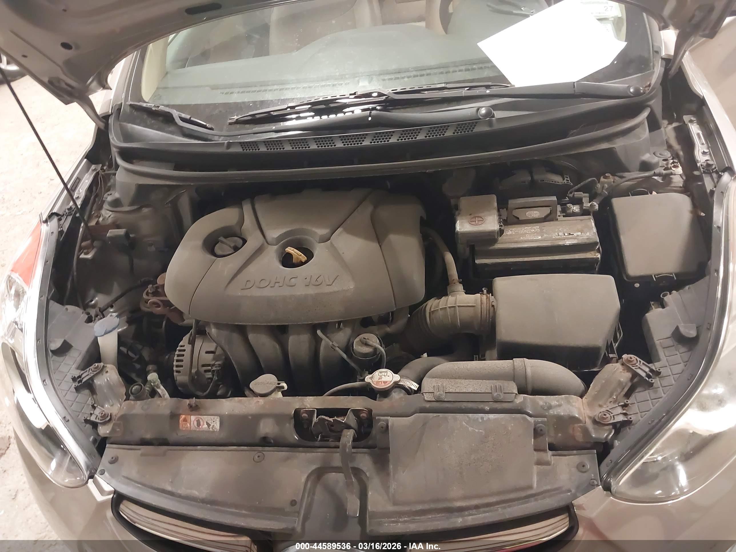 HYUNDAI ELANTRA image 10