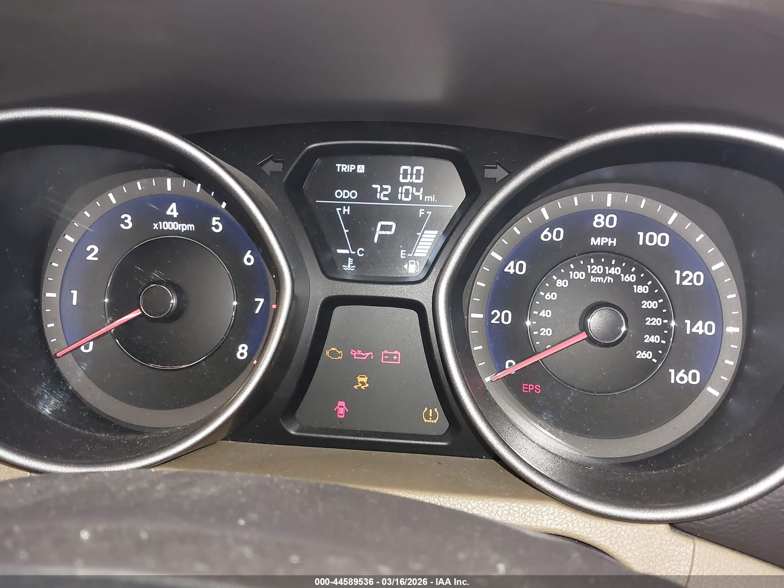 HYUNDAI ELANTRA image 7