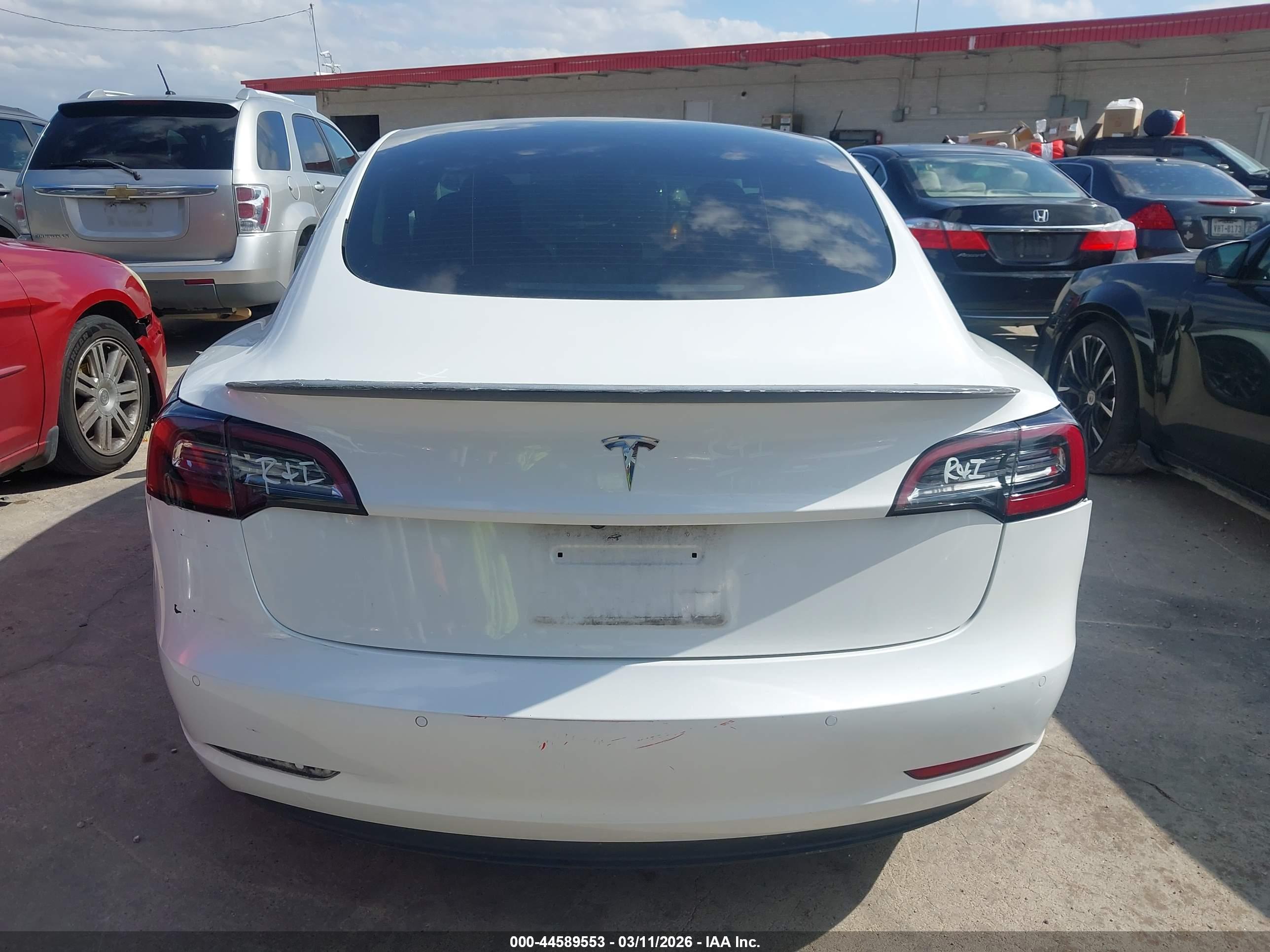 TESLA MODEL image 6