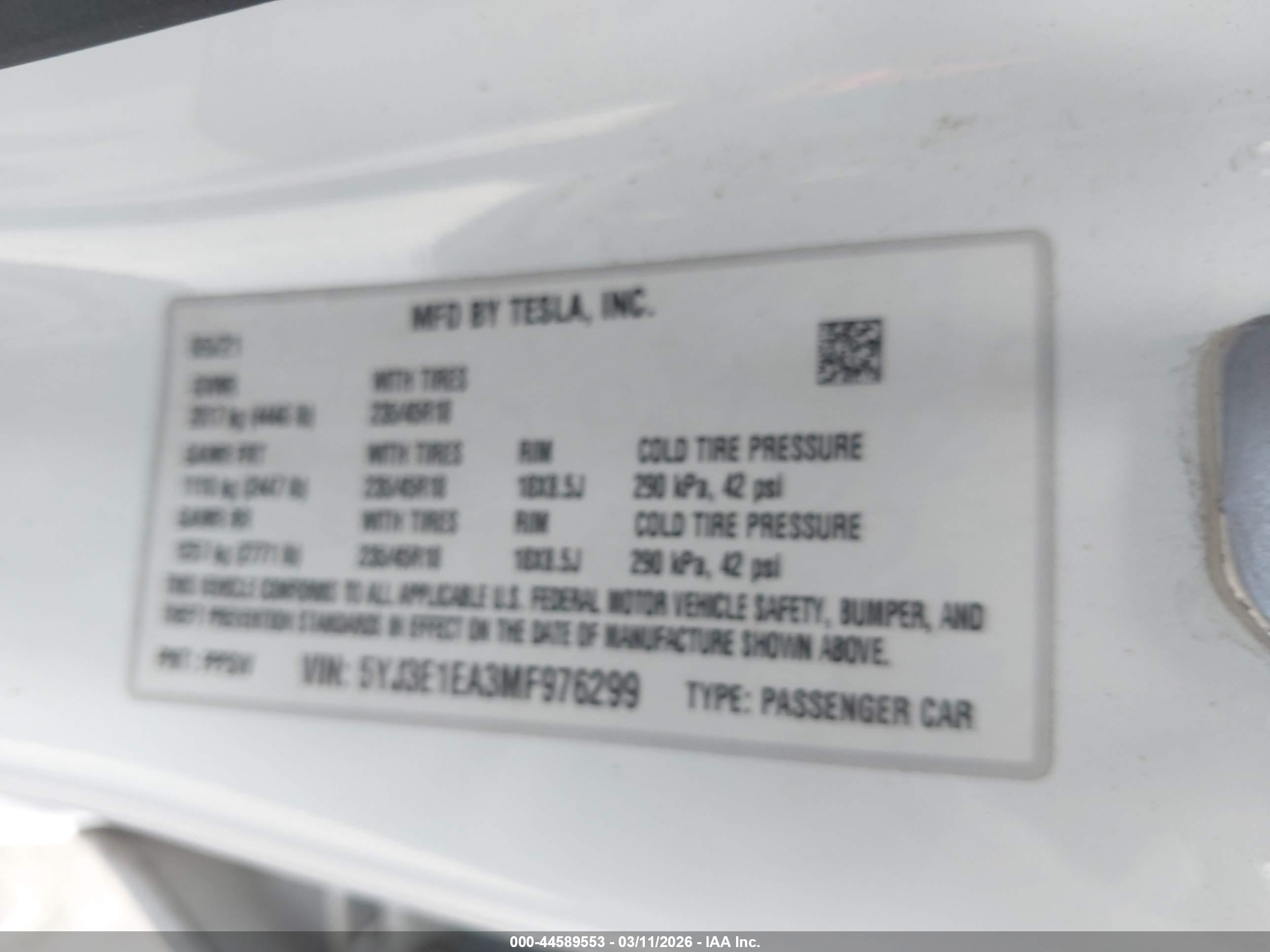 TESLA MODEL image 9