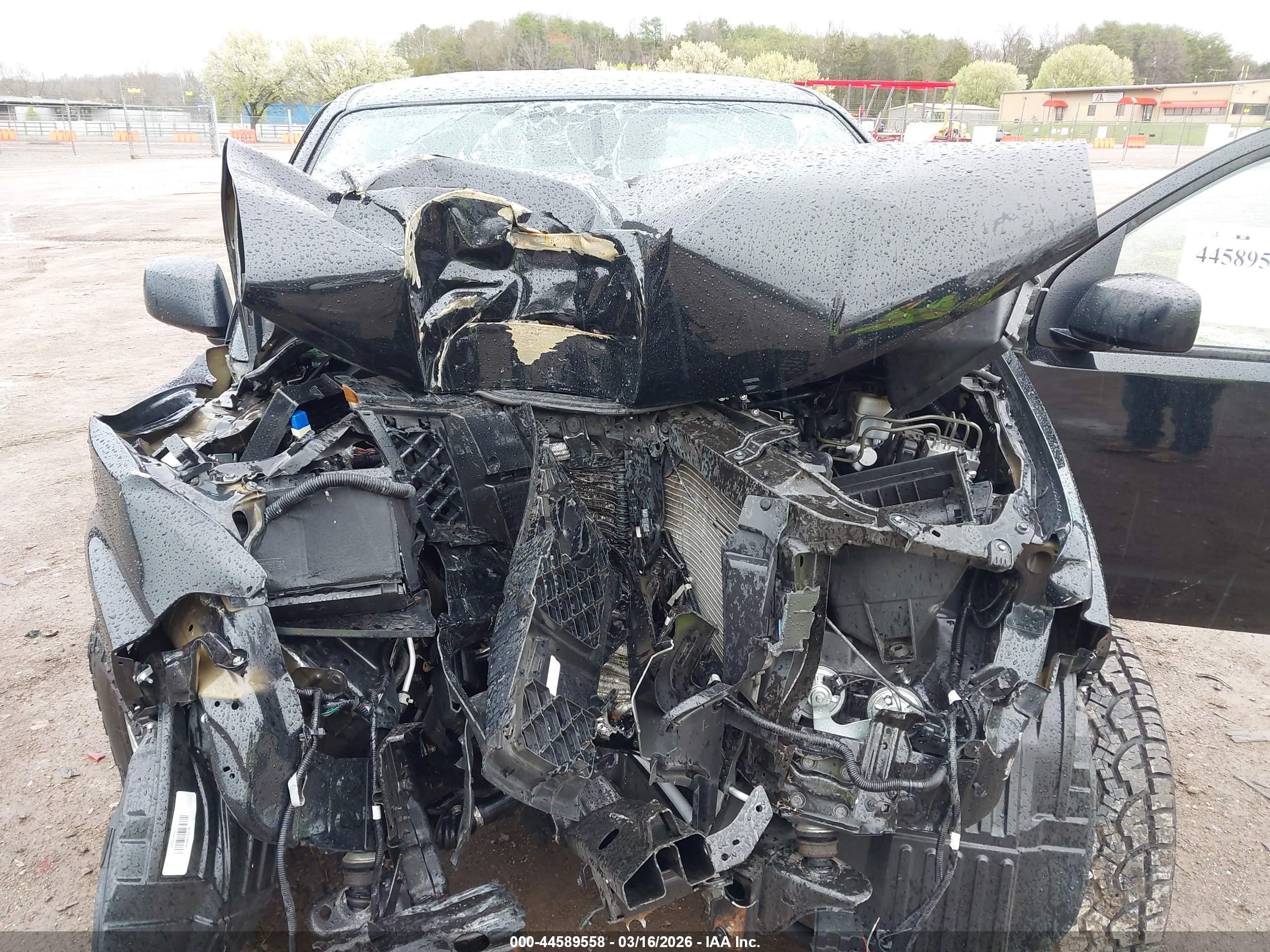 NISSAN FRONTIER image 10