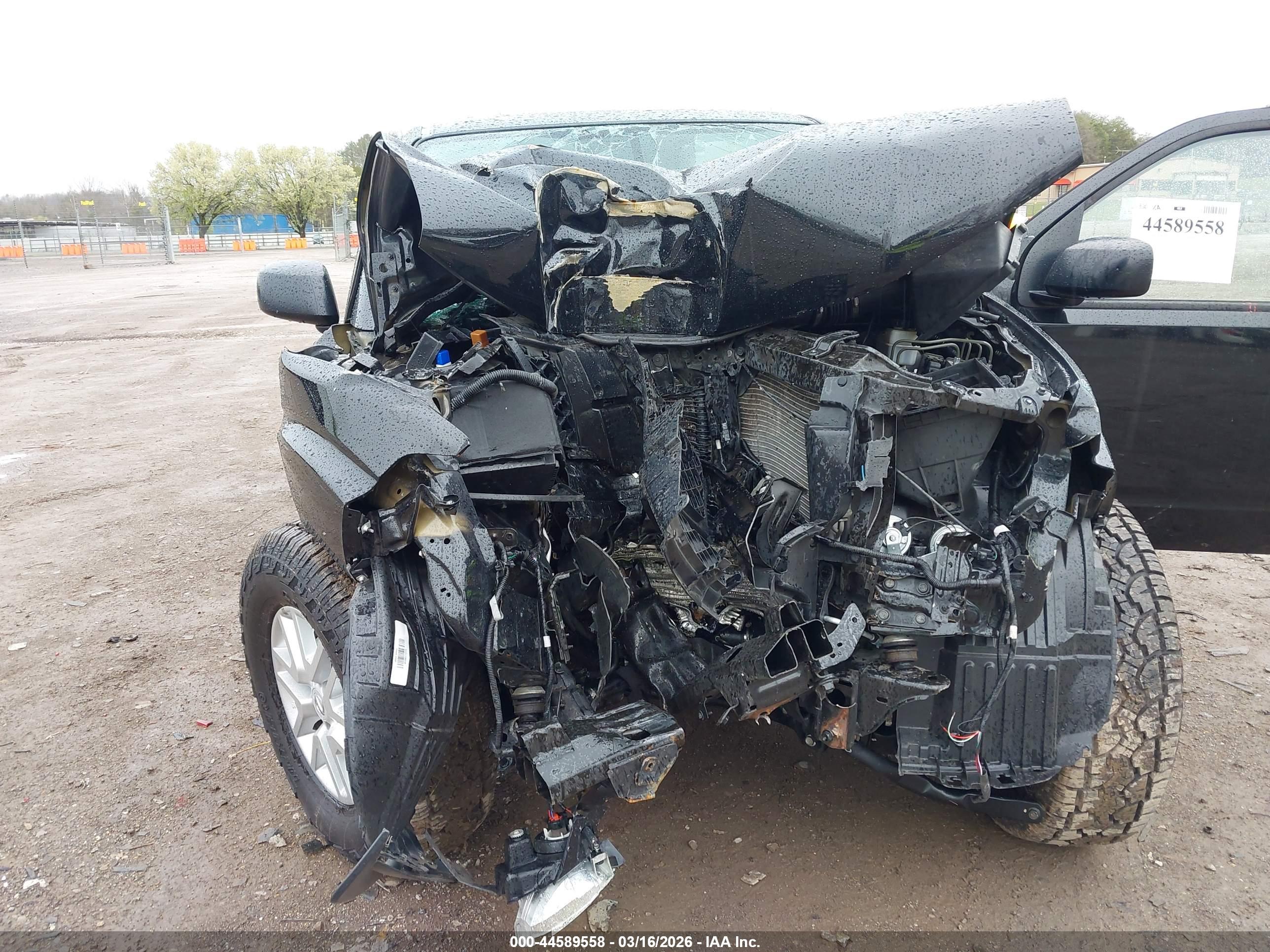 NISSAN FRONTIER image 6