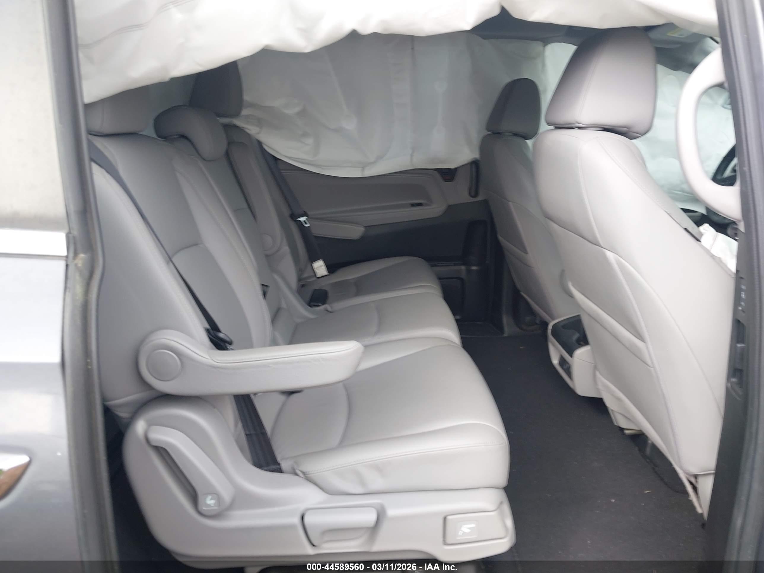 HONDA ODYSSEY image 8