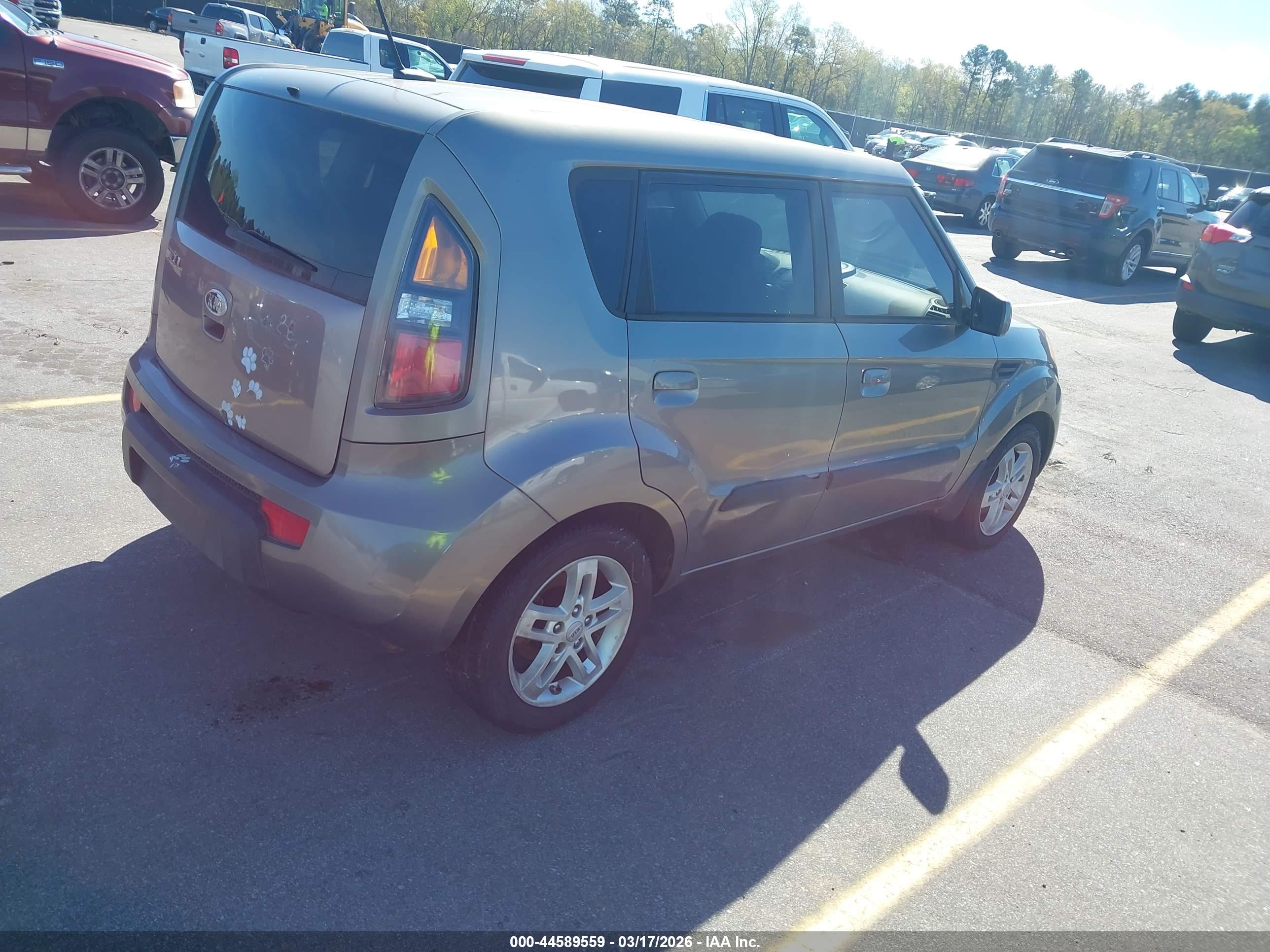 KIA SOUL image 4