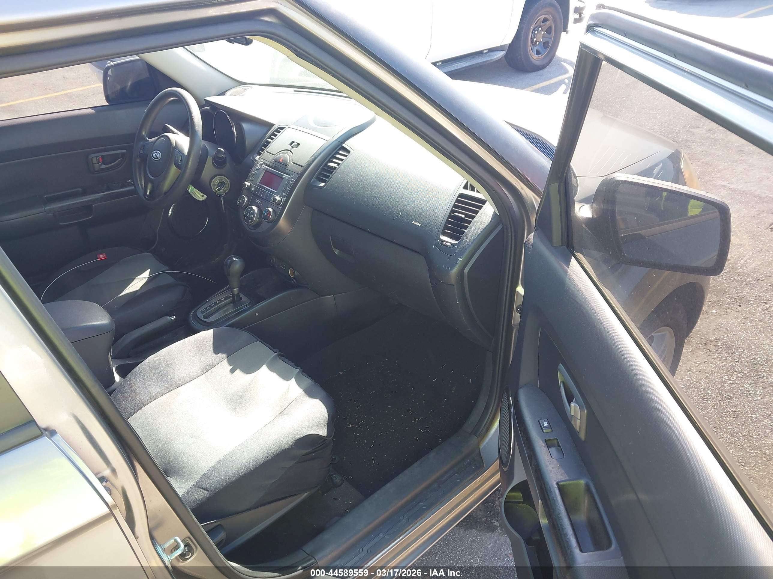 KIA SOUL image 5