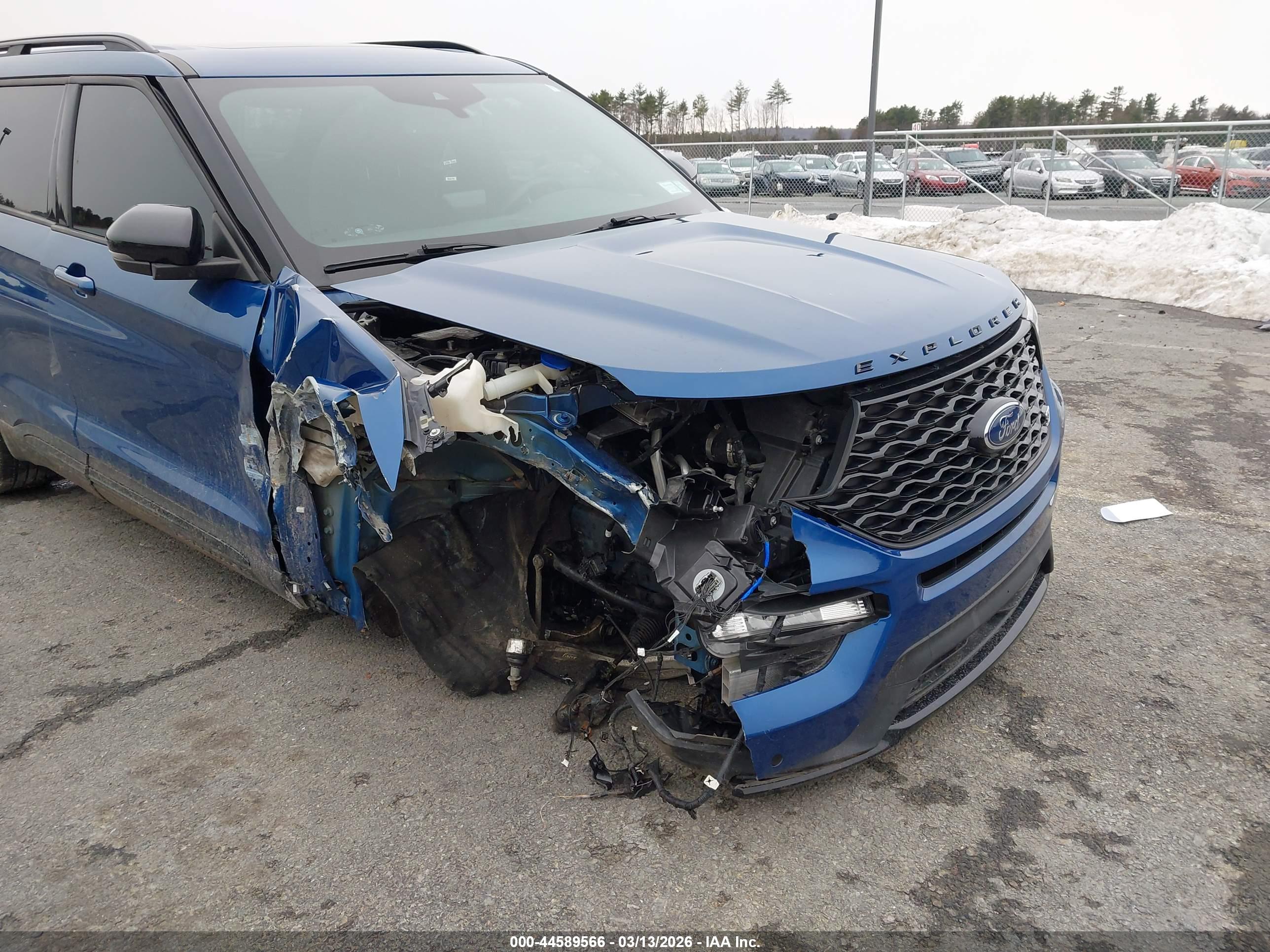 FORD EXPLORER image 6