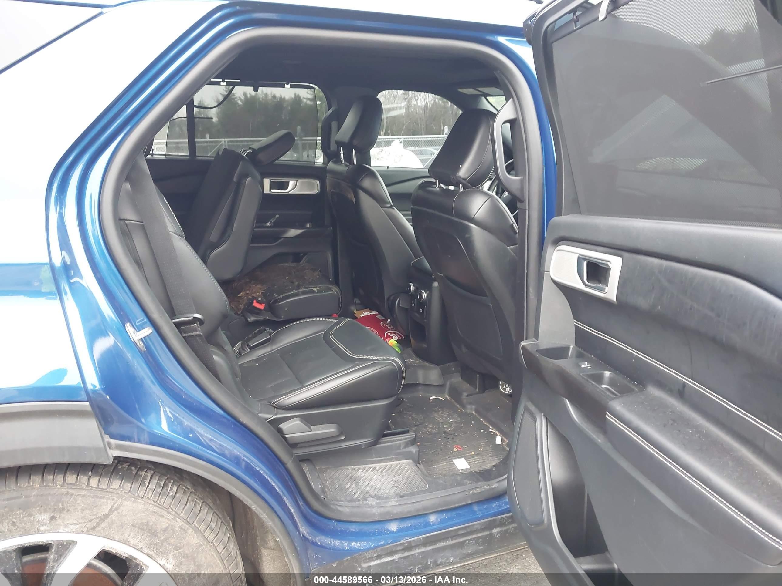 FORD EXPLORER image 8