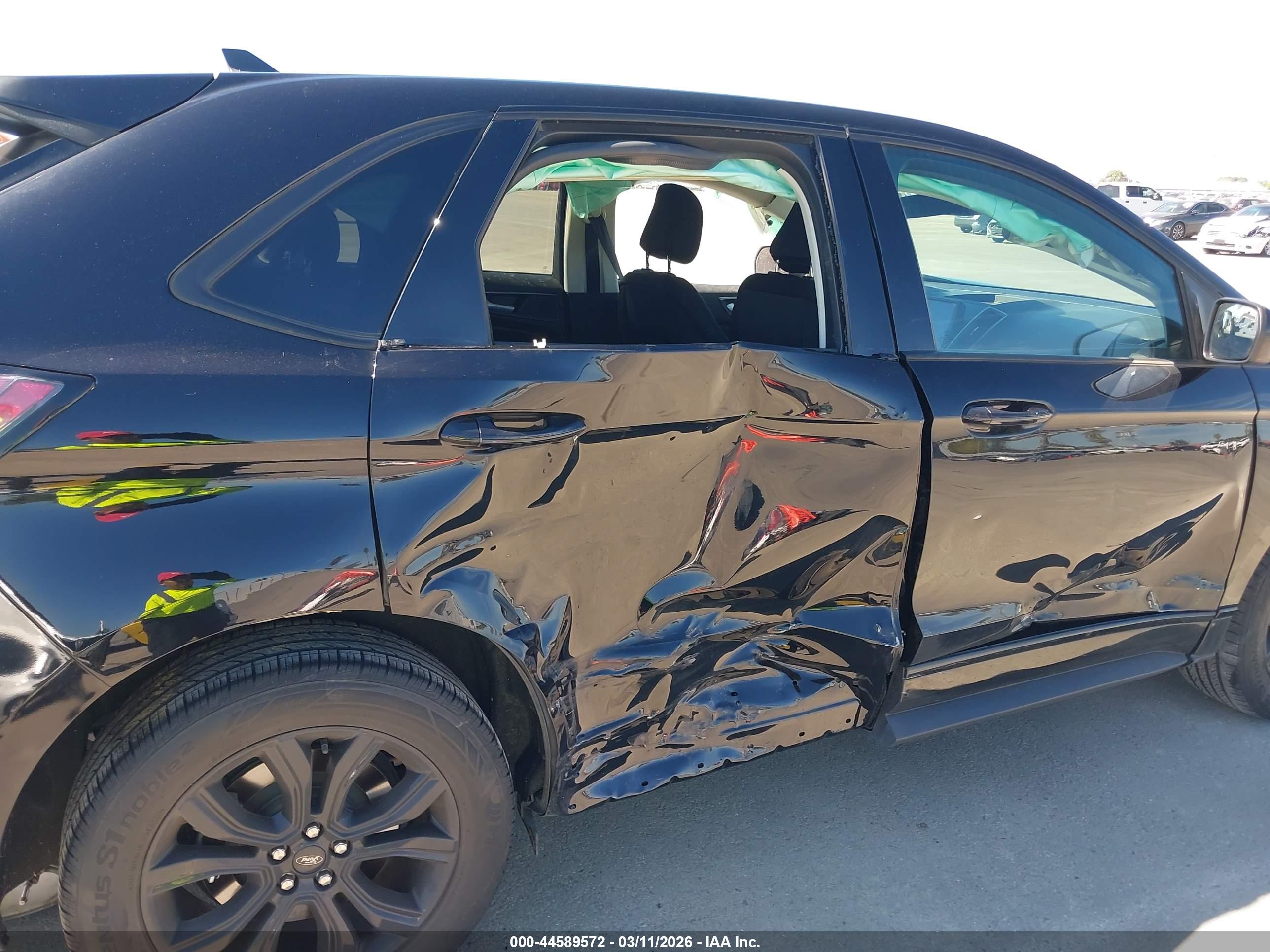 FORD EDGE image 6