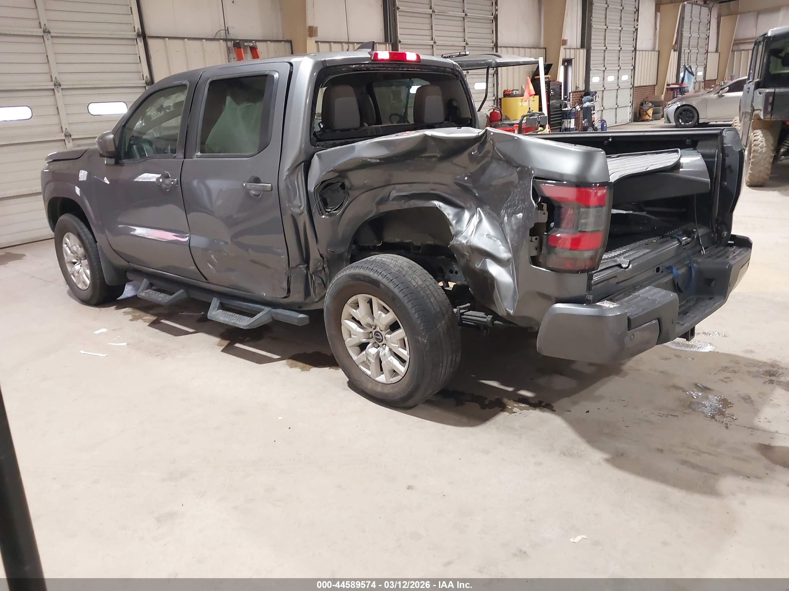 NISSAN FRONTIER image 3