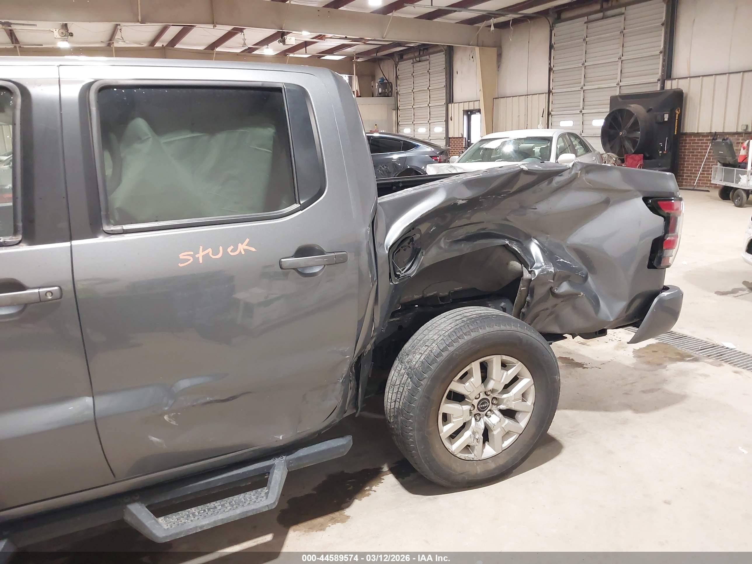 NISSAN FRONTIER image 6