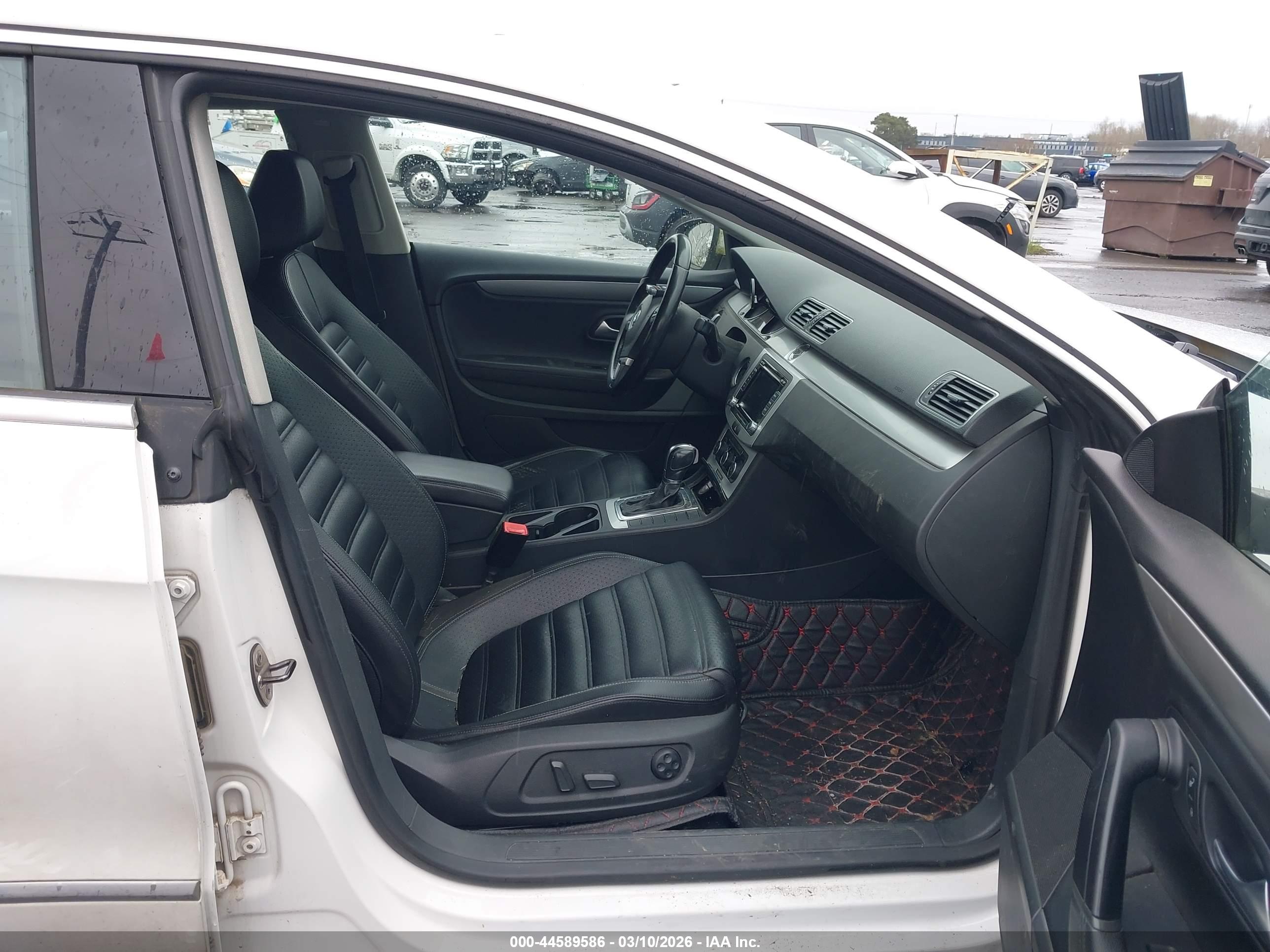 VOLKSWAGEN CC image 5