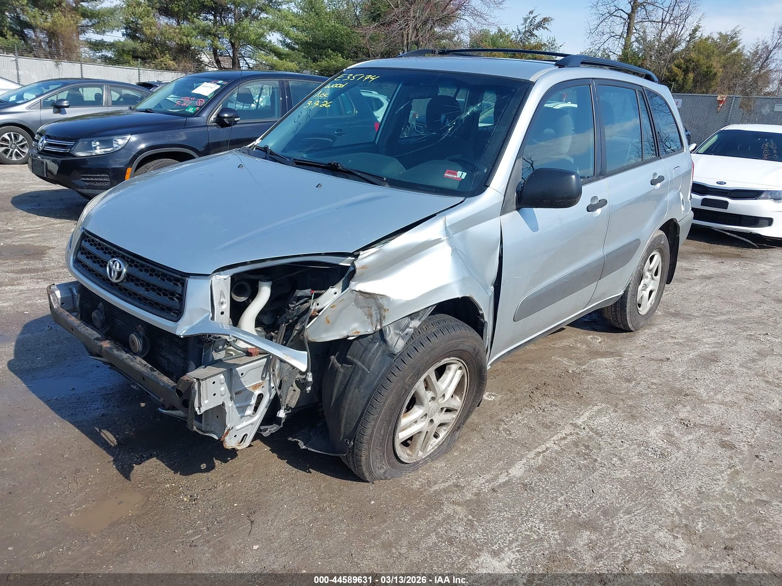 TOYOTA RAV4 image 2