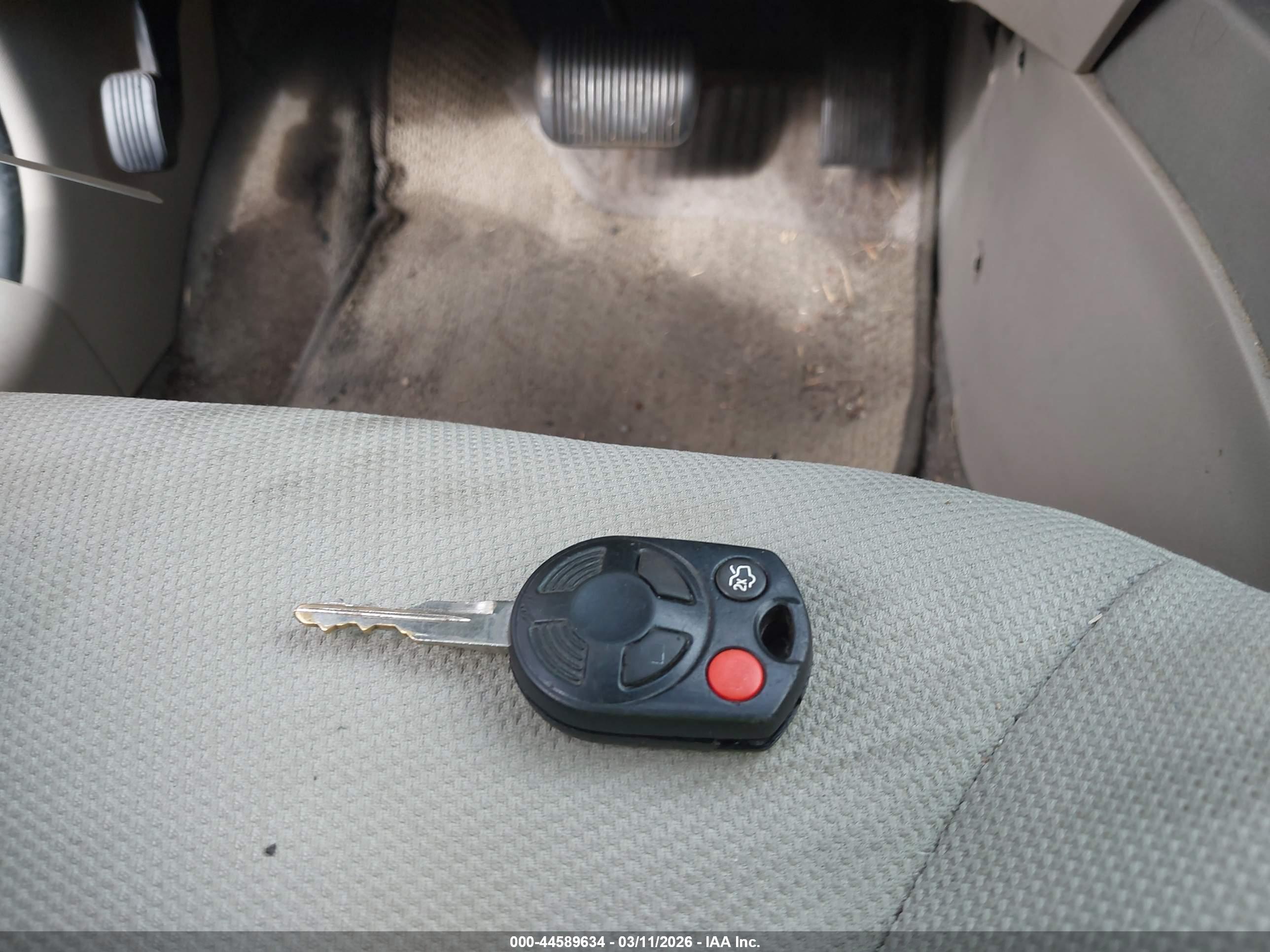 FORD ESCAPE image 11