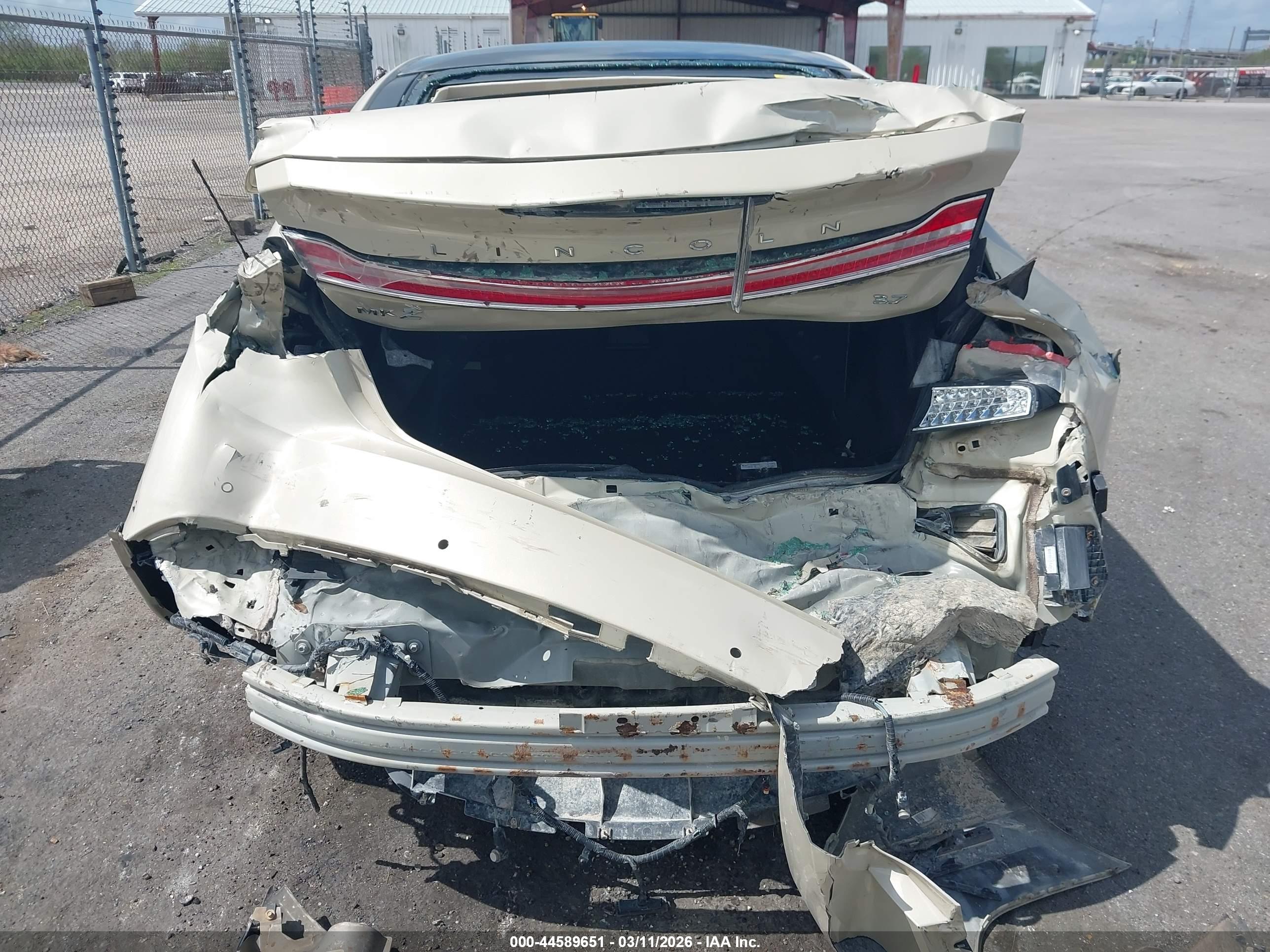 LINCOLN MKZ image 6