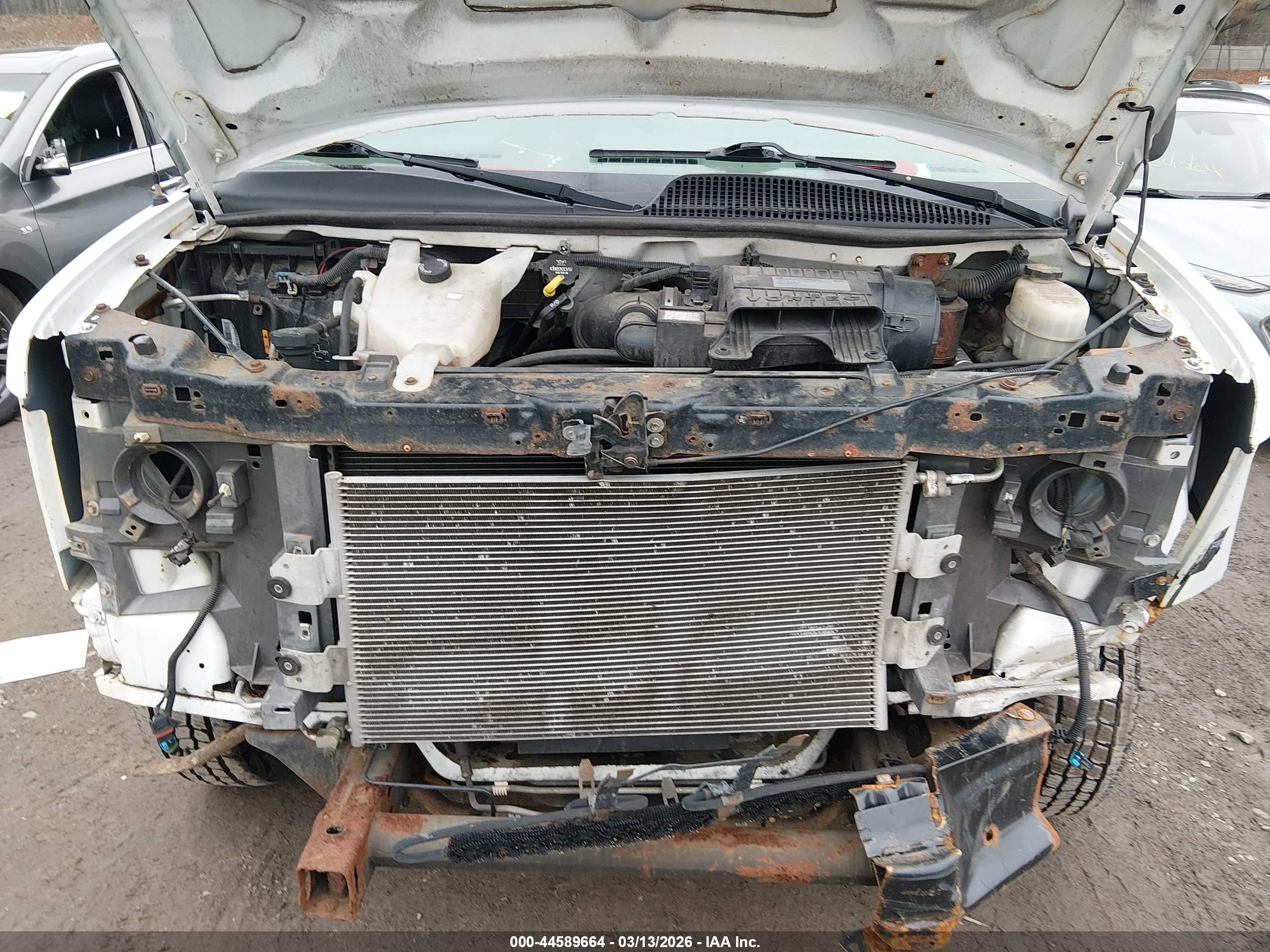 CHEVROLET EXPRESS image 10