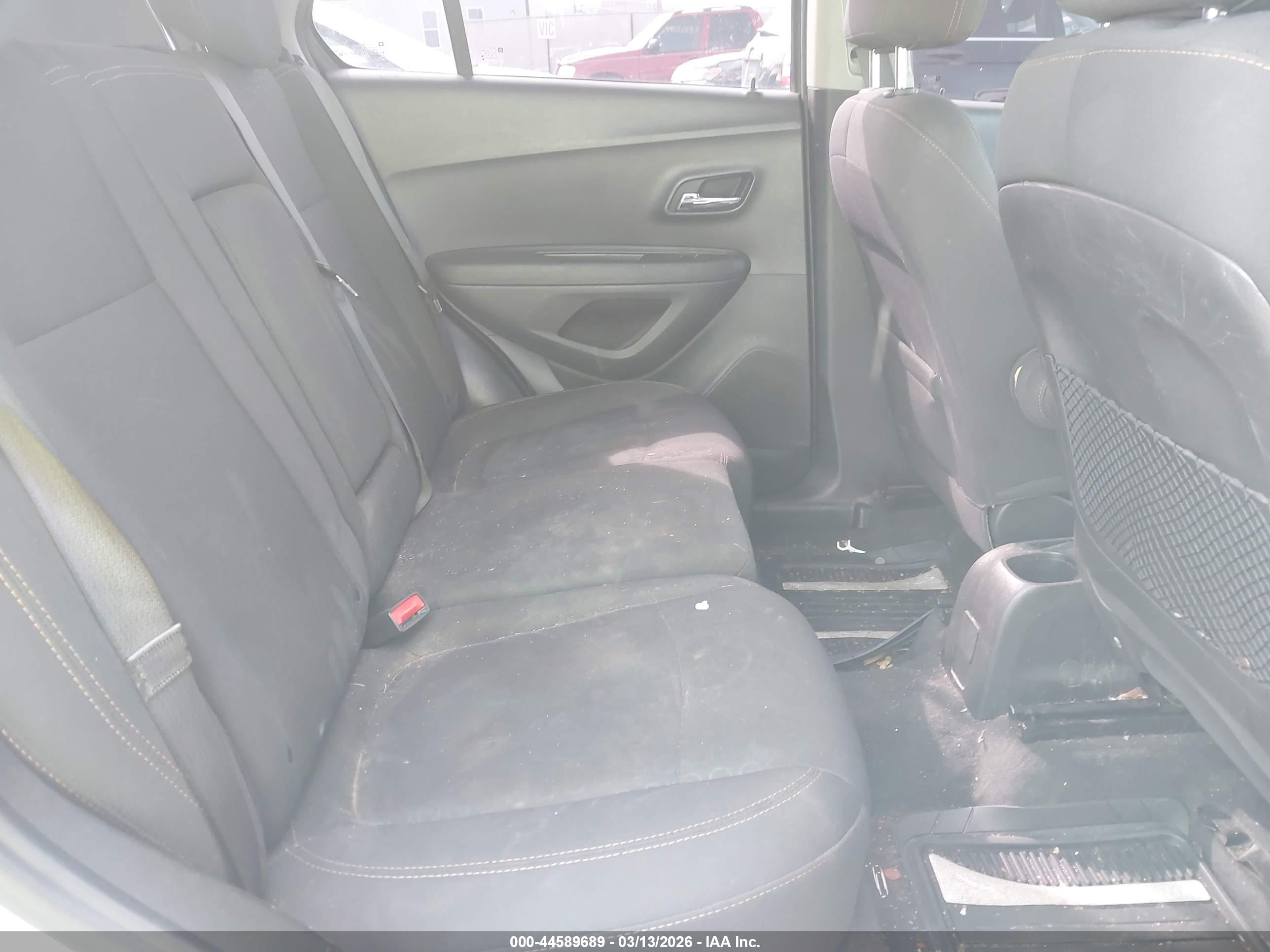 CHEVROLET TRAX image 8