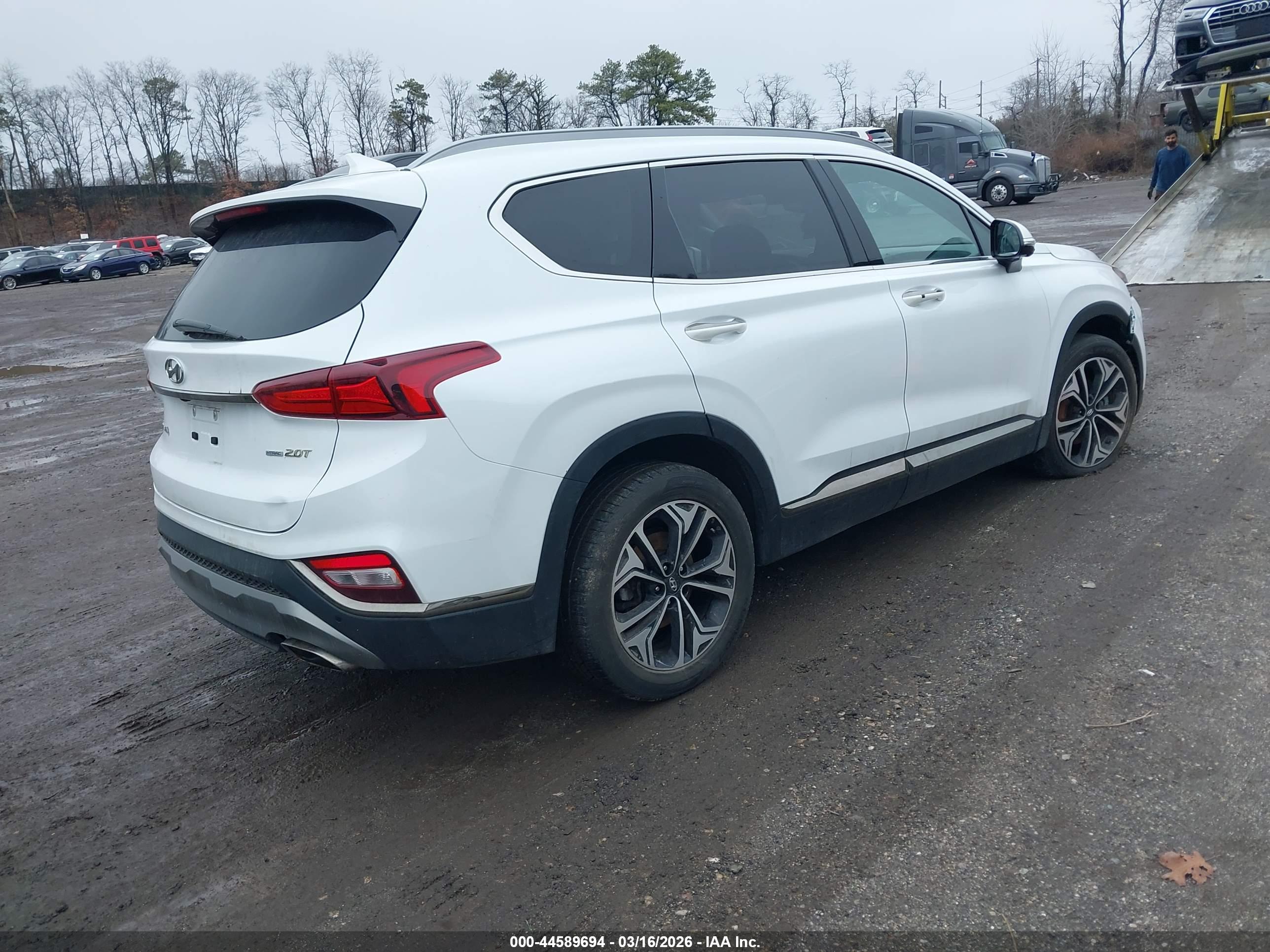 HYUNDAI SANTA image 4