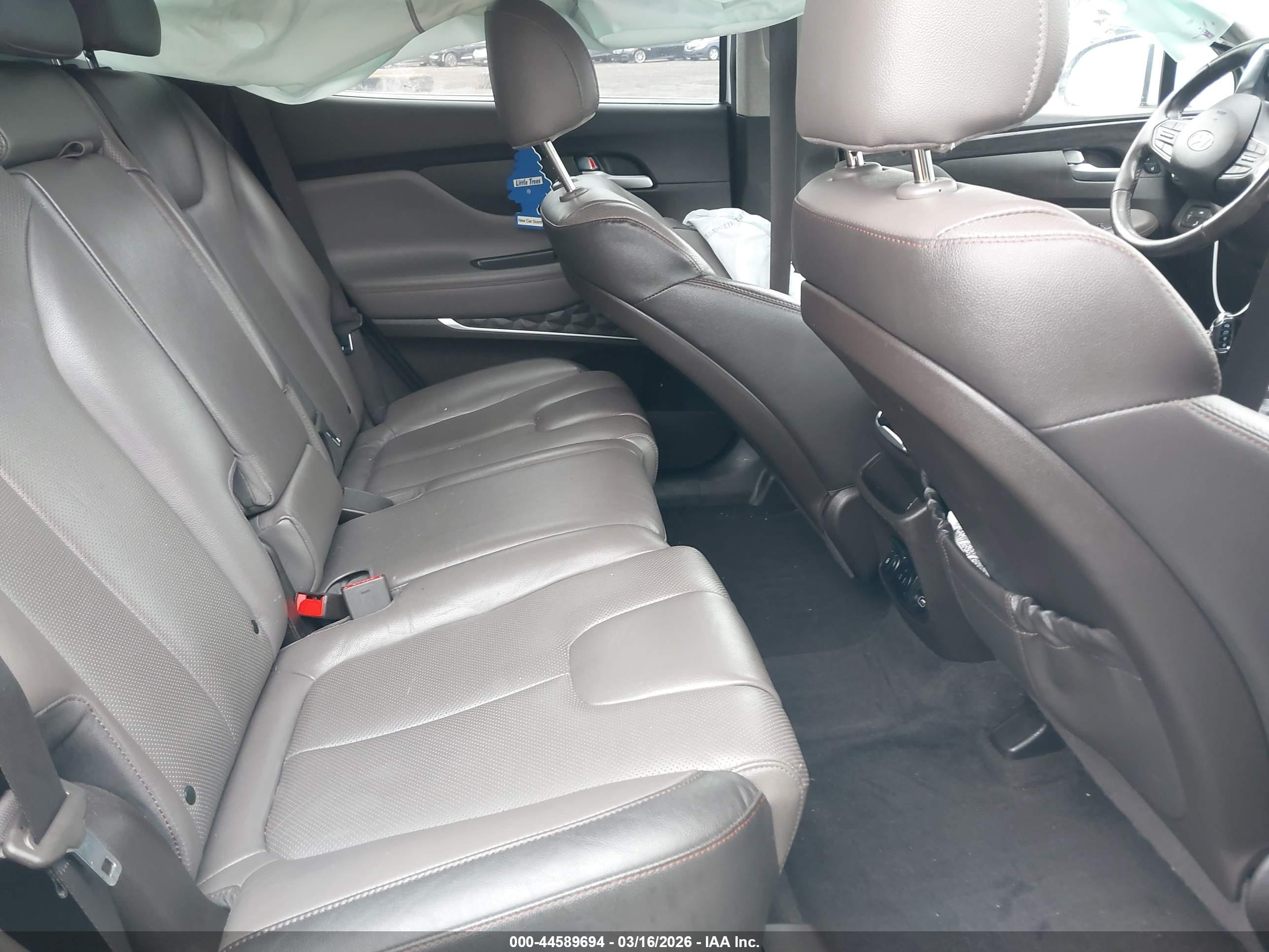 HYUNDAI SANTA image 8