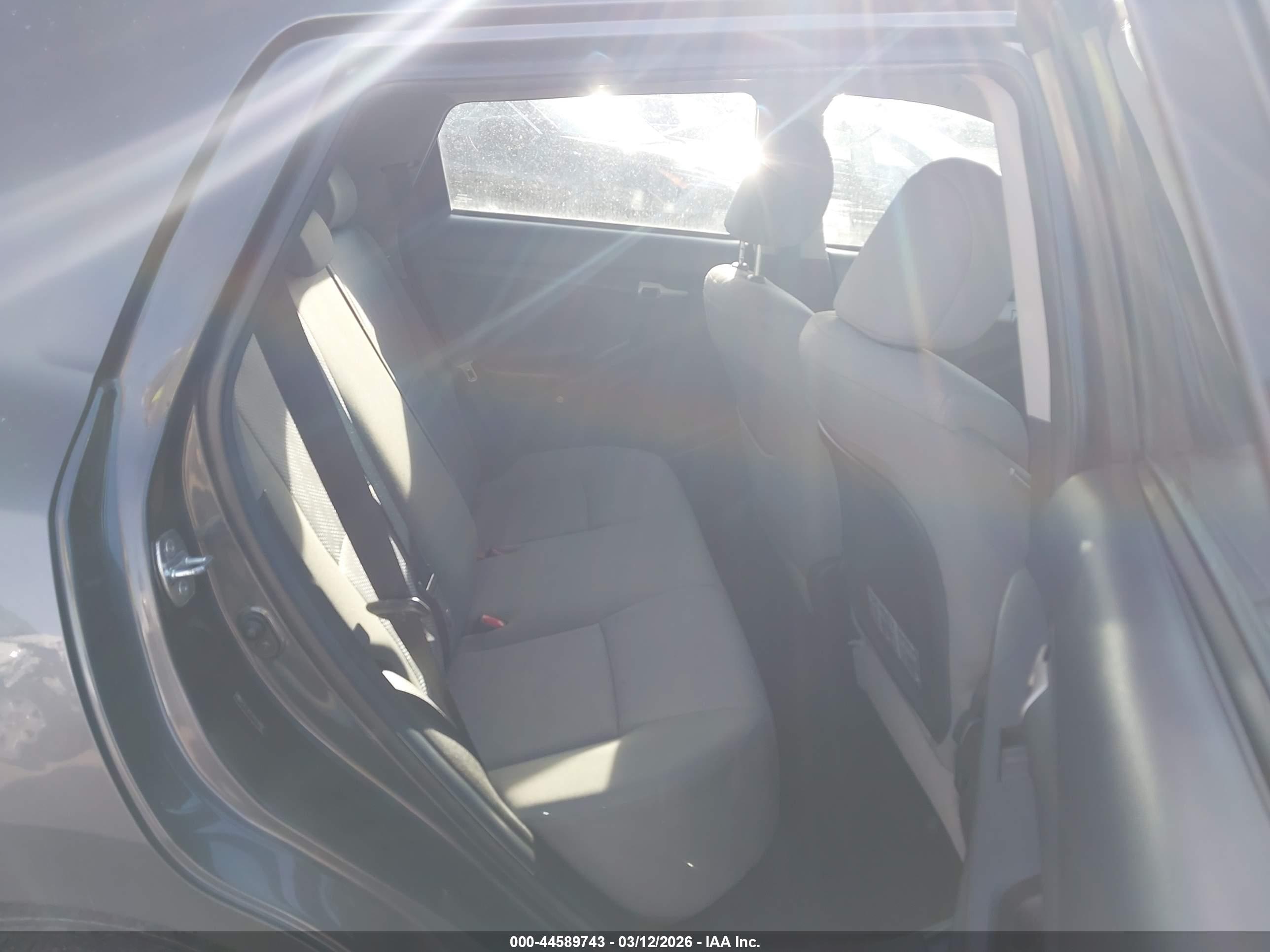 TOYOTA MATRIX image 8