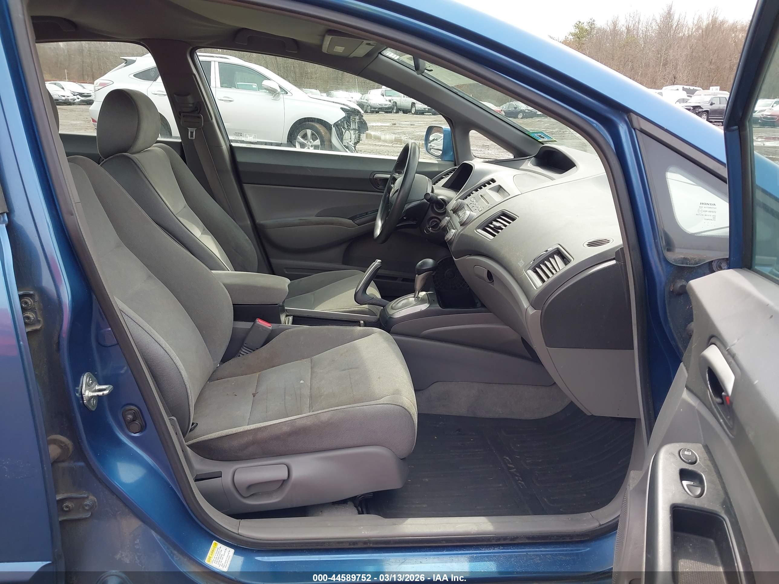 HONDA CIVIC image 5