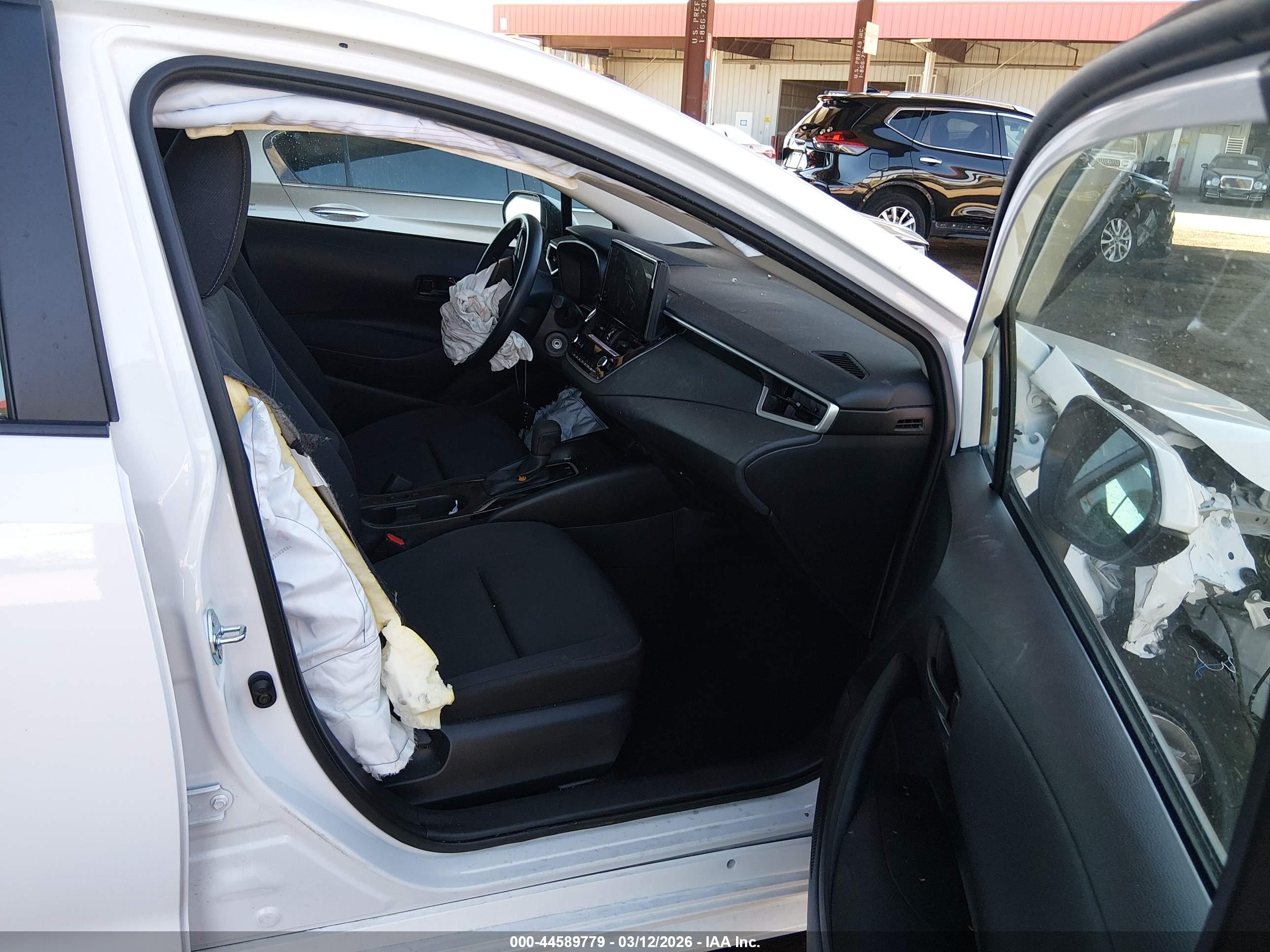 TOYOTA COROLLA image 5