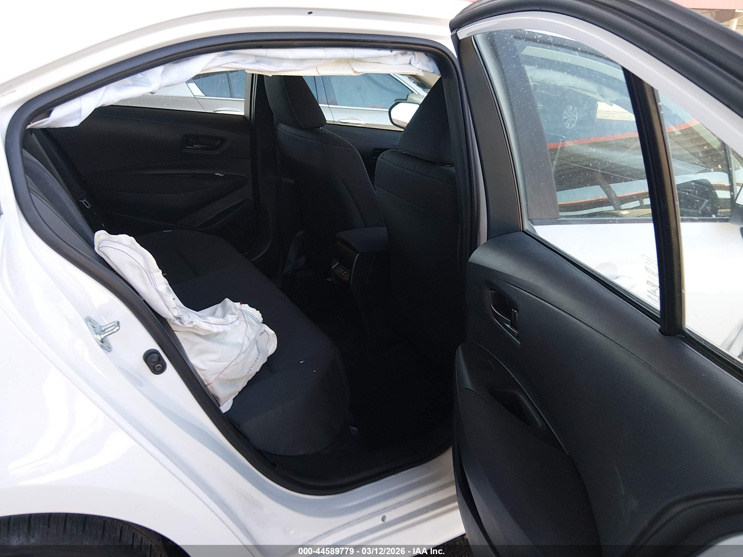 TOYOTA COROLLA image 8