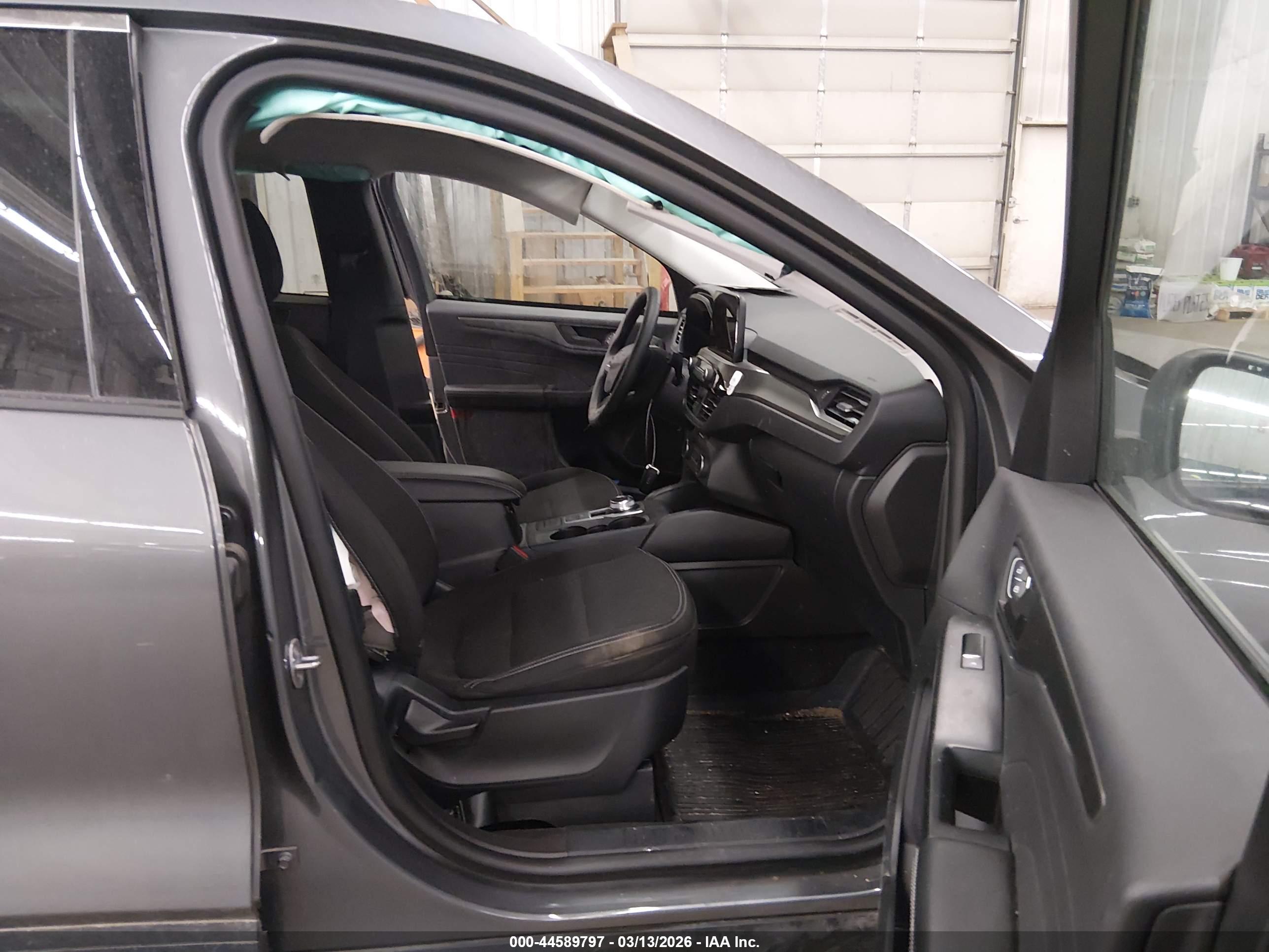 FORD ESCAPE image 5