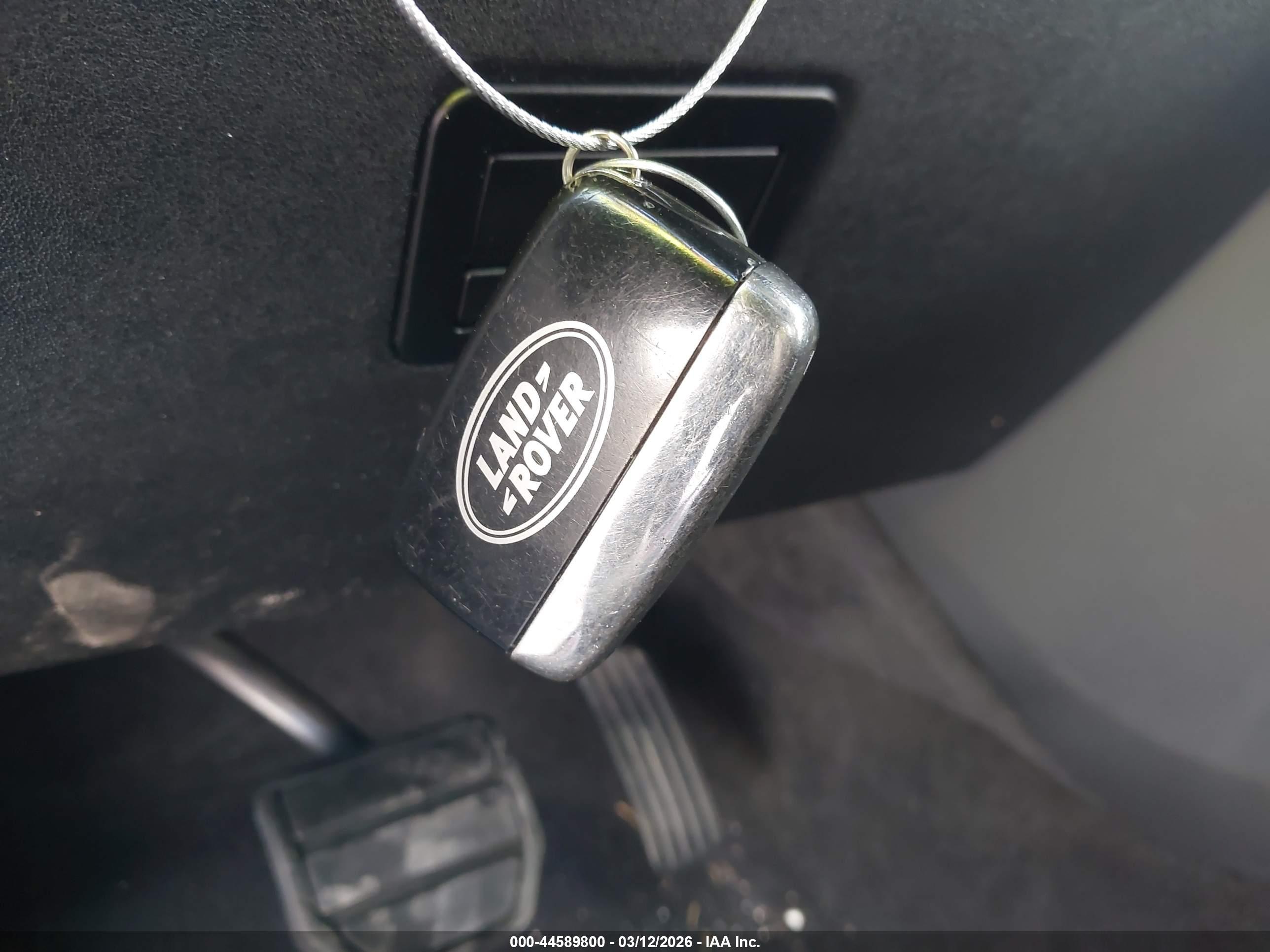 LAND ROVER image 11