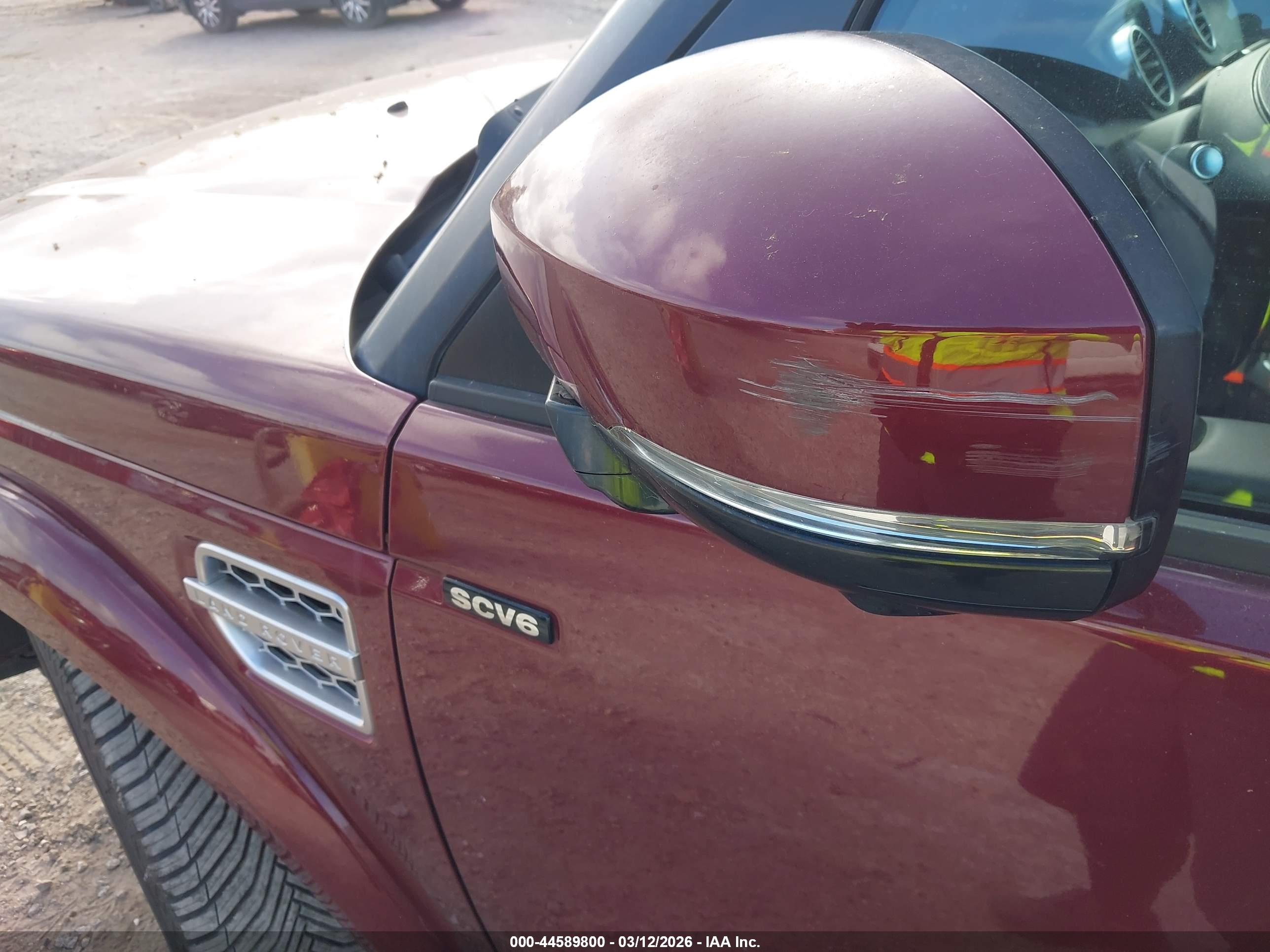 LAND ROVER image 6