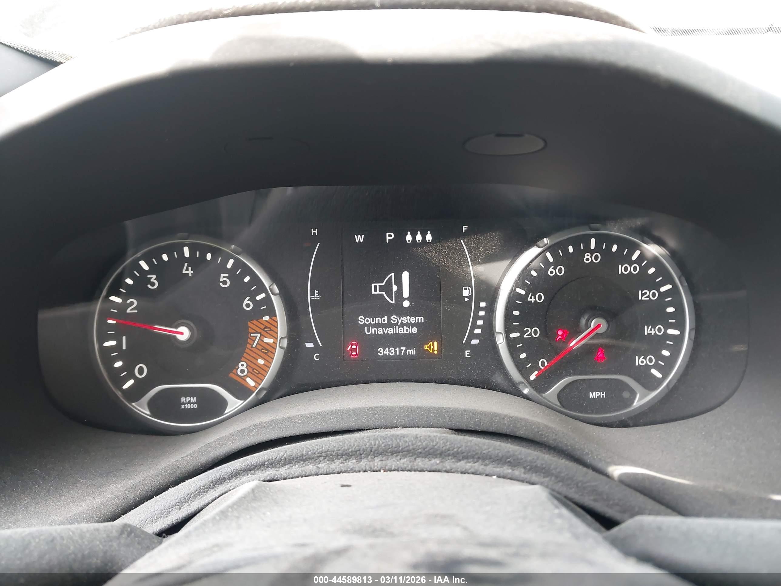 JEEP RENEGADE image 7