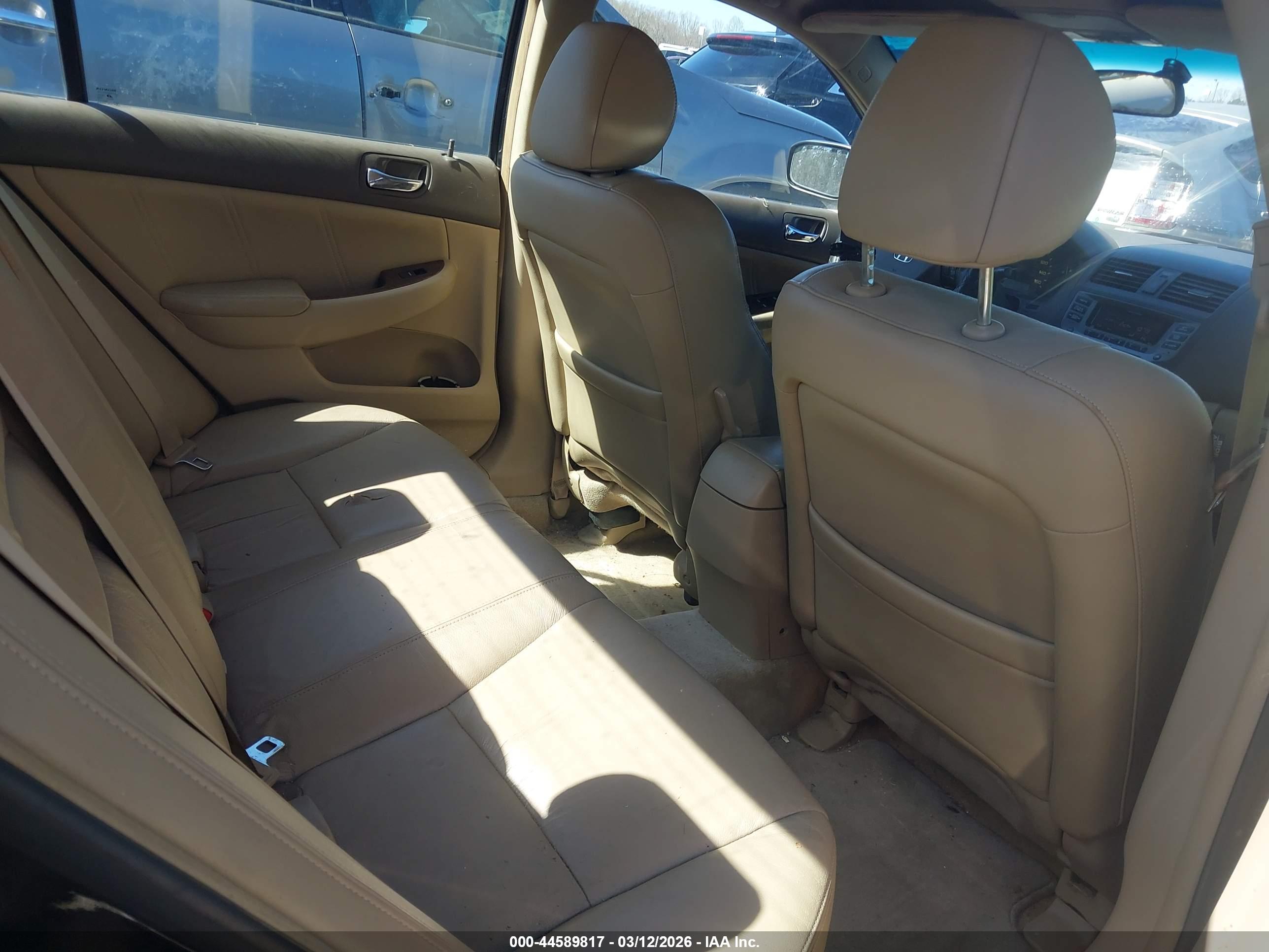 HONDA ACCORD image 8