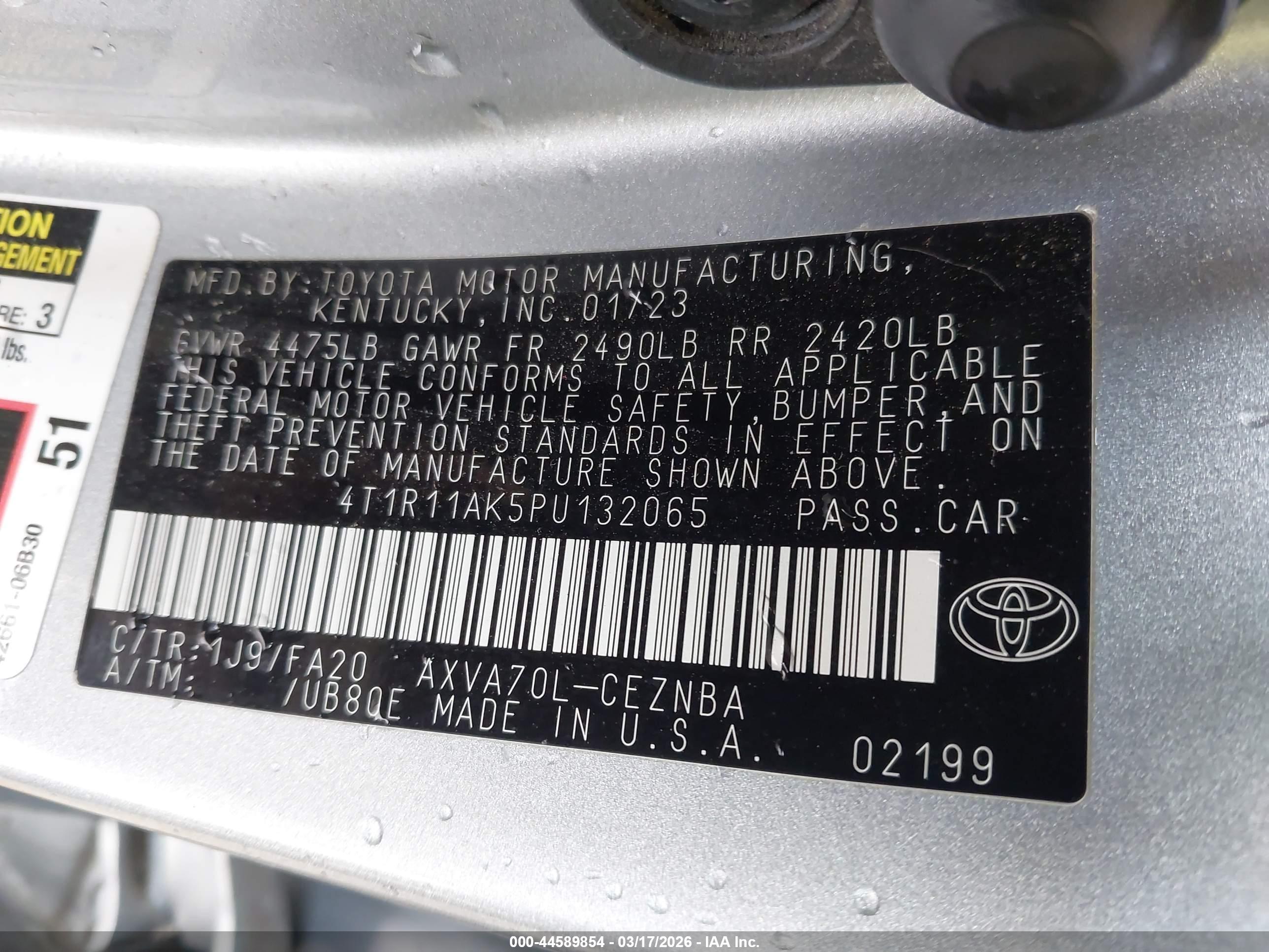 TOYOTA CAMRY image 9
