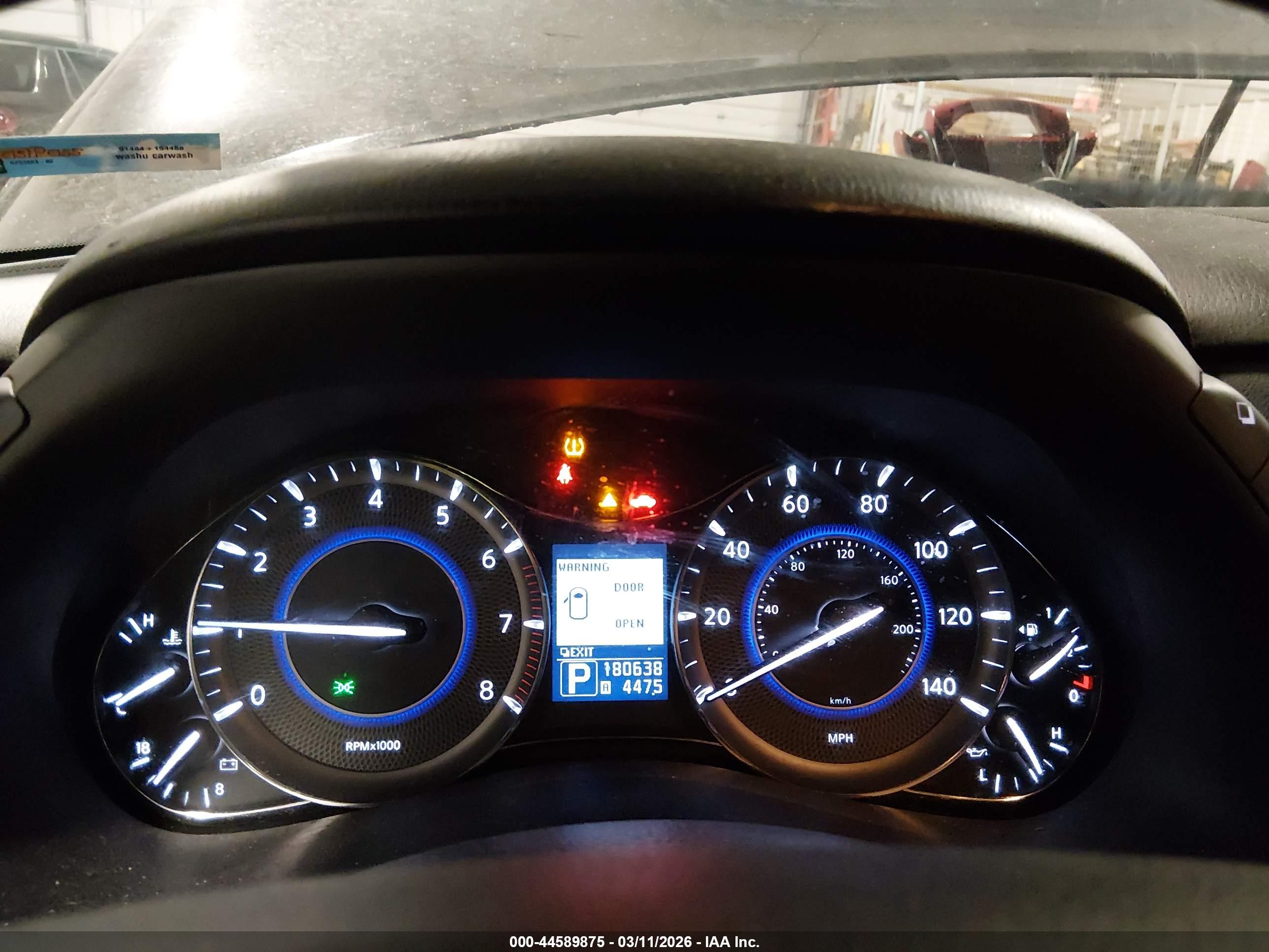 INFINITI QX56 image 7