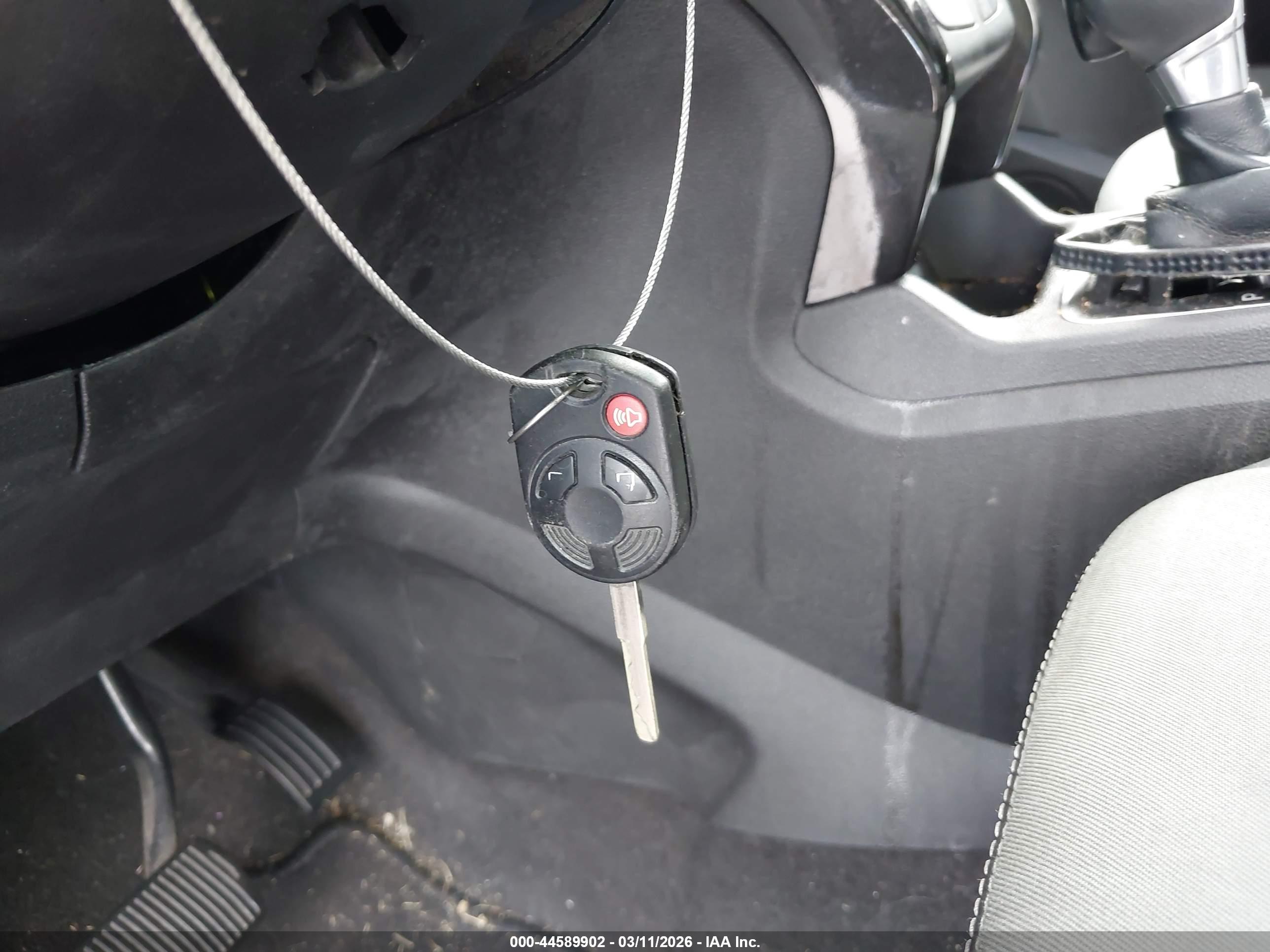 FORD ESCAPE image 11