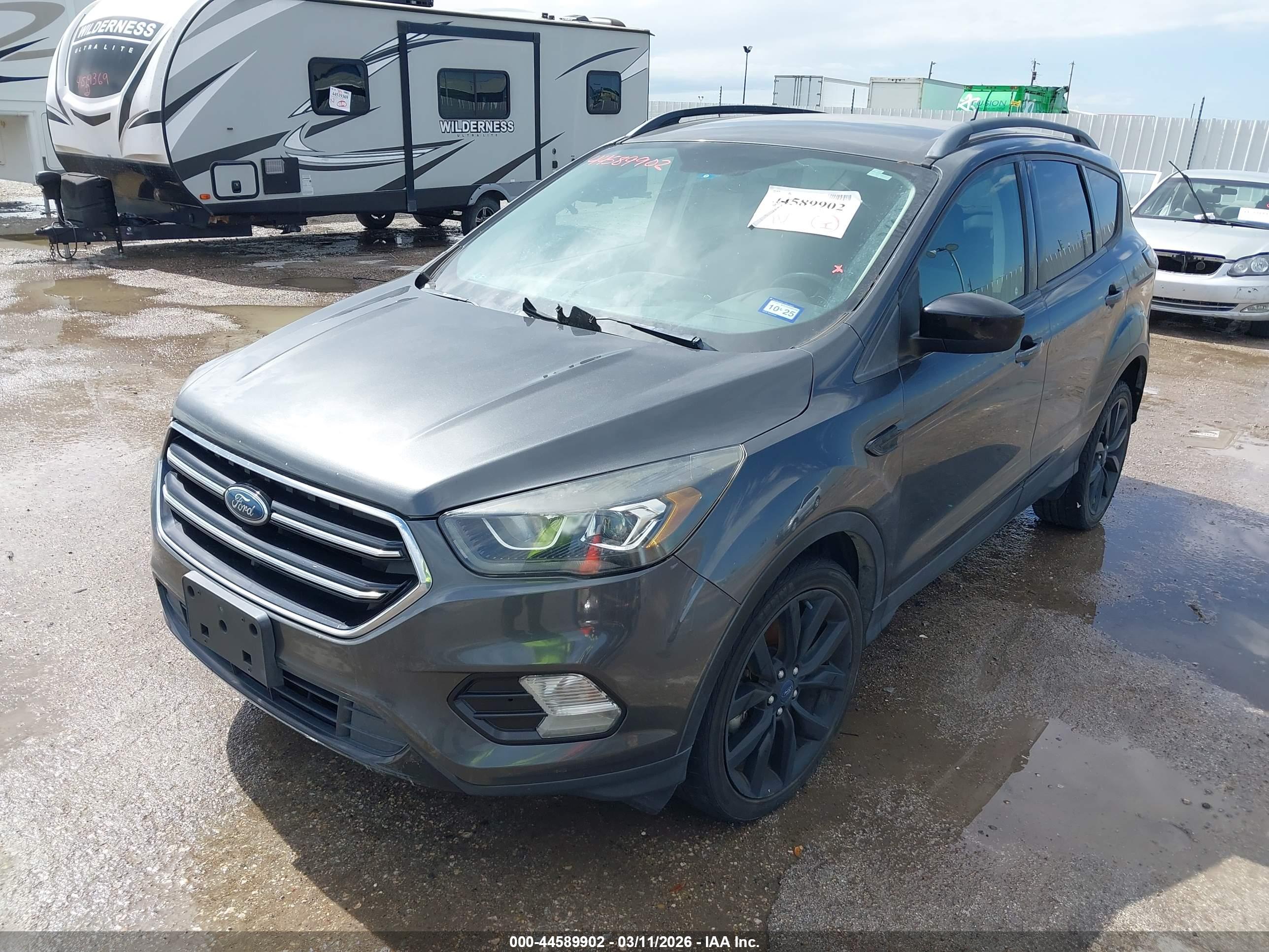 FORD ESCAPE image 2