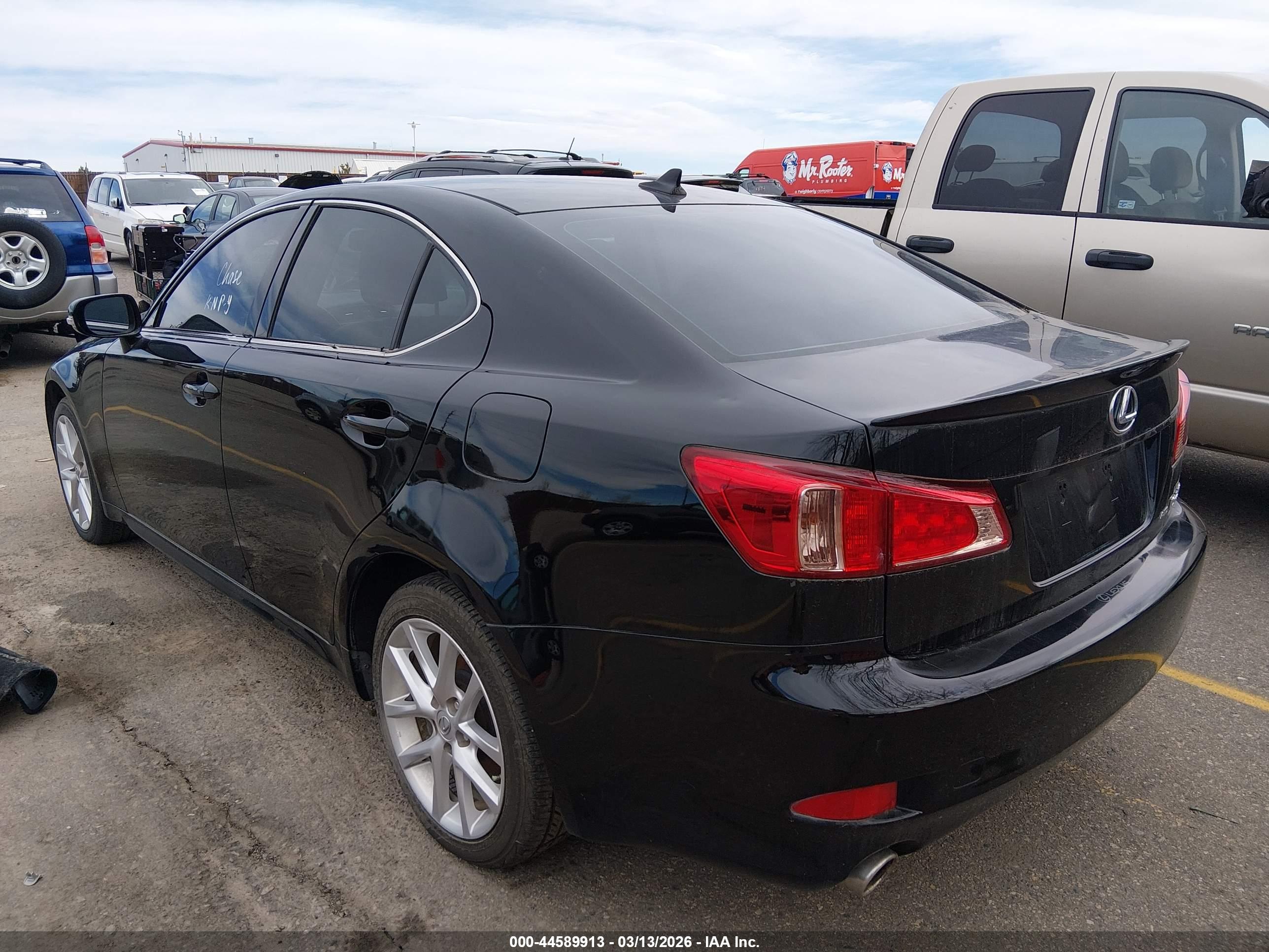 LEXUS IS image 3