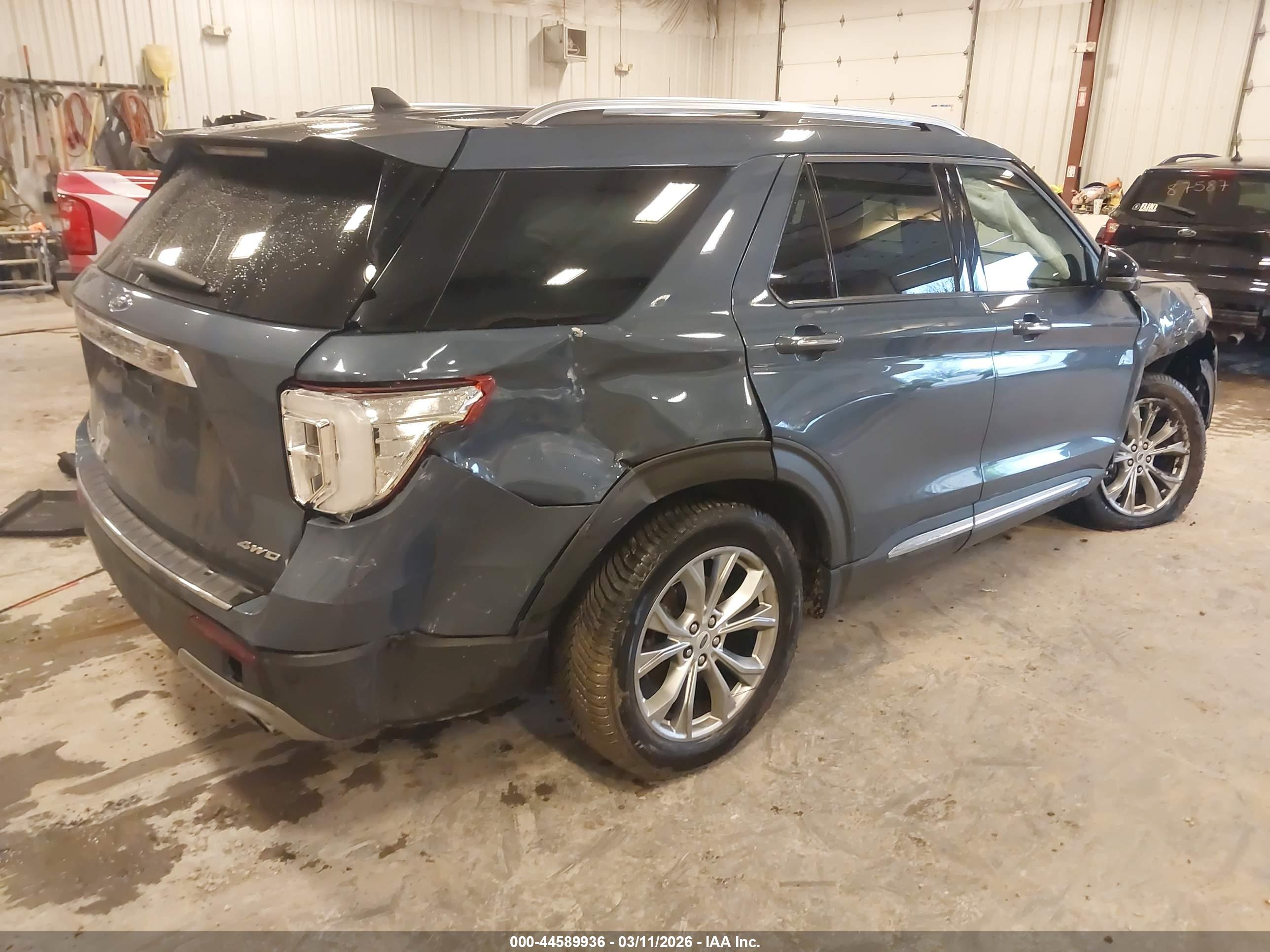 FORD EXPLORER image 4