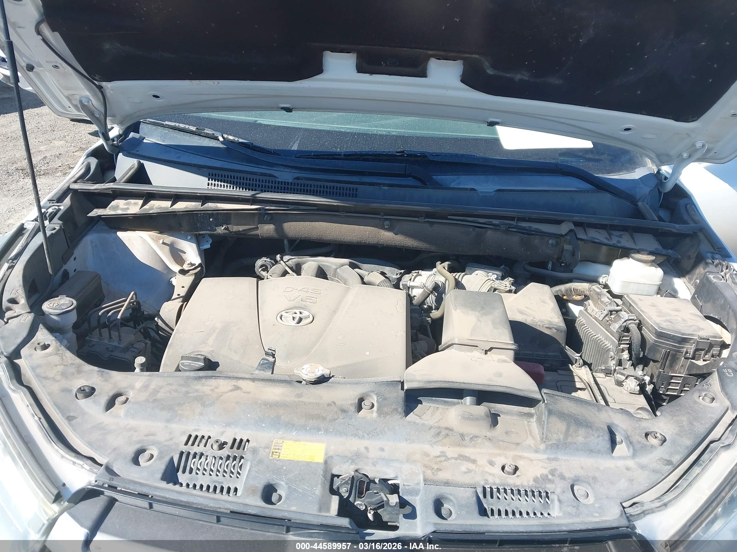 TOYOTA HIGHLANDER image 10