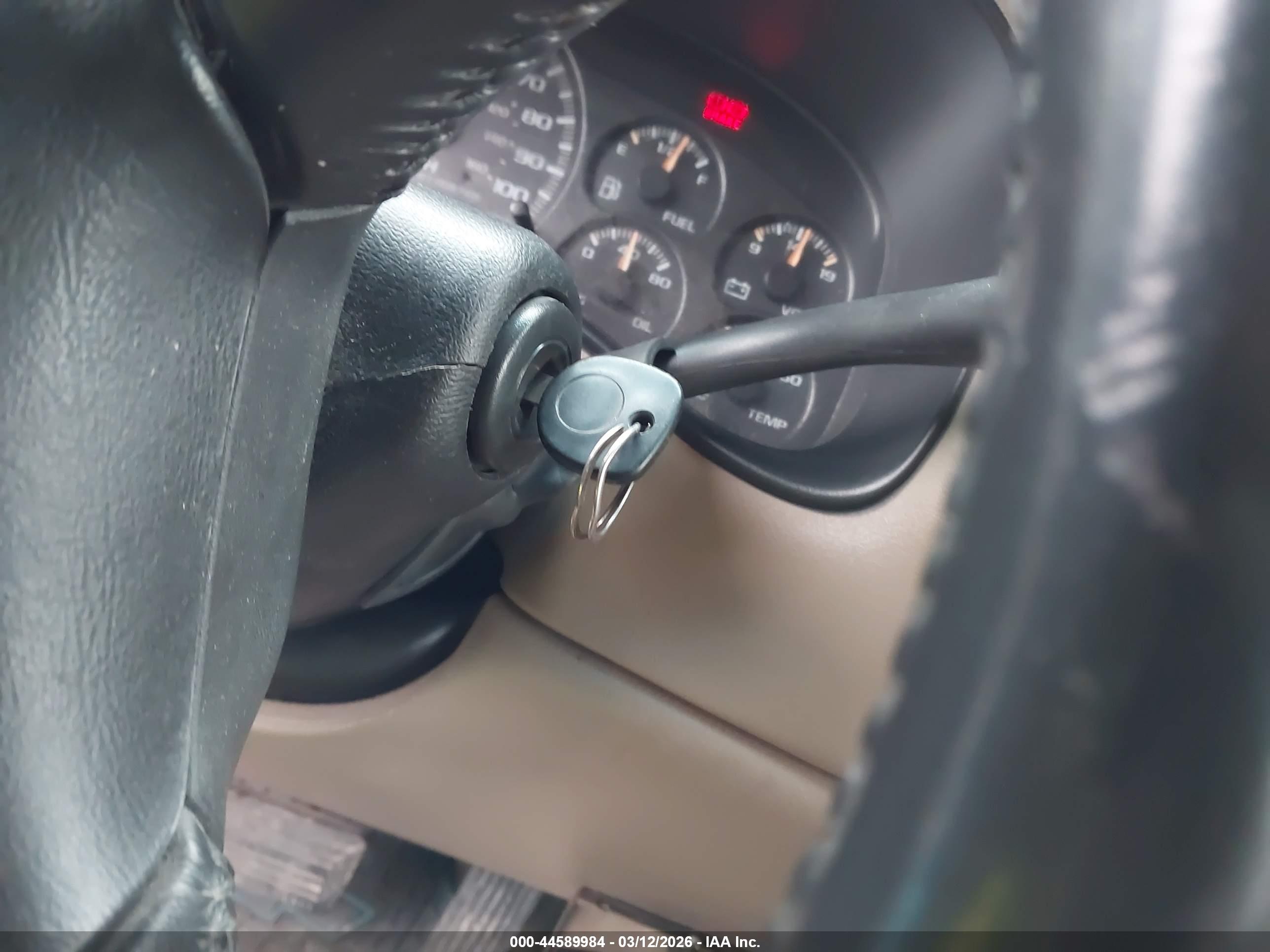 GMC SIERRA image 11