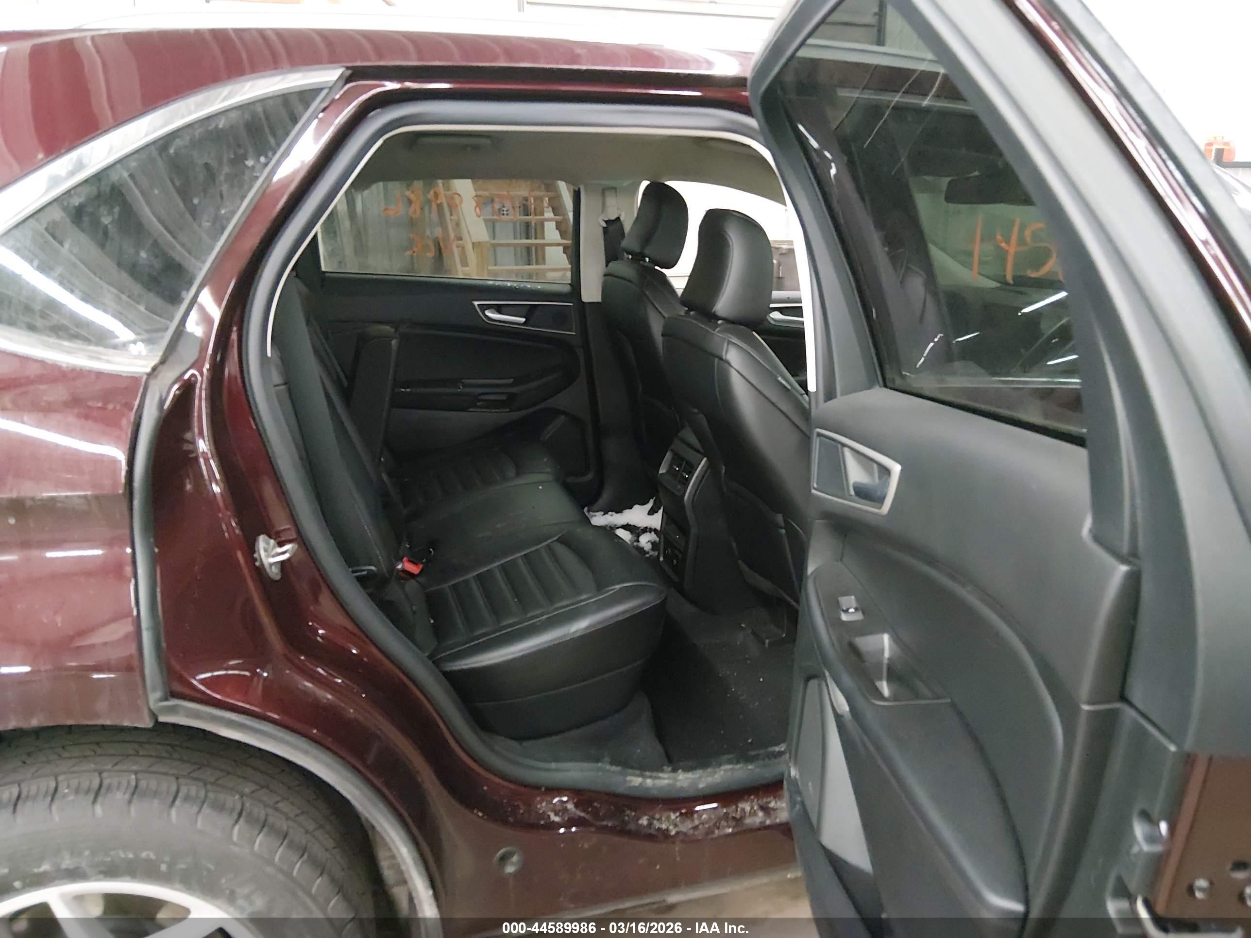 FORD EDGE image 8