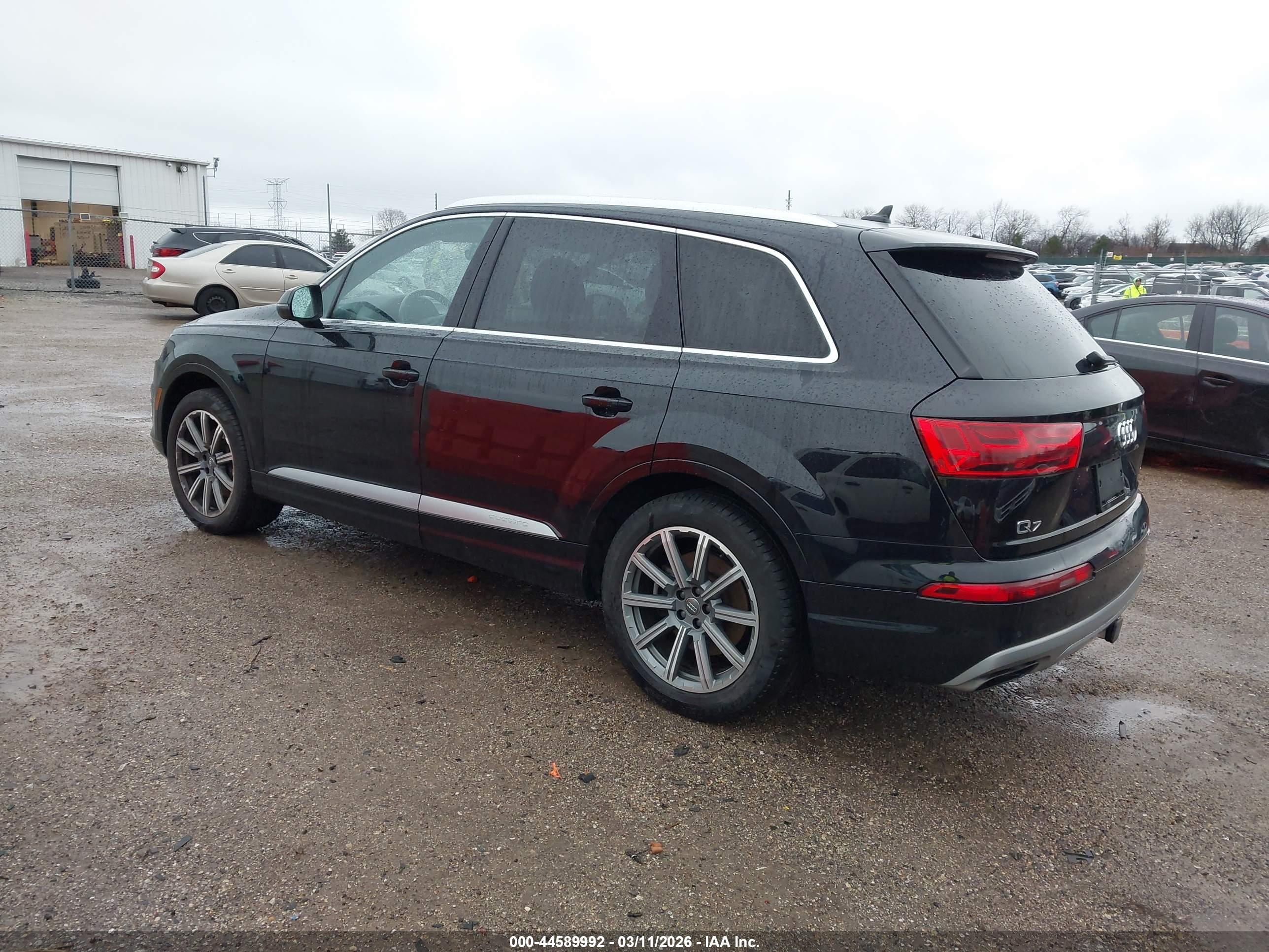 AUDI Q7 image 3