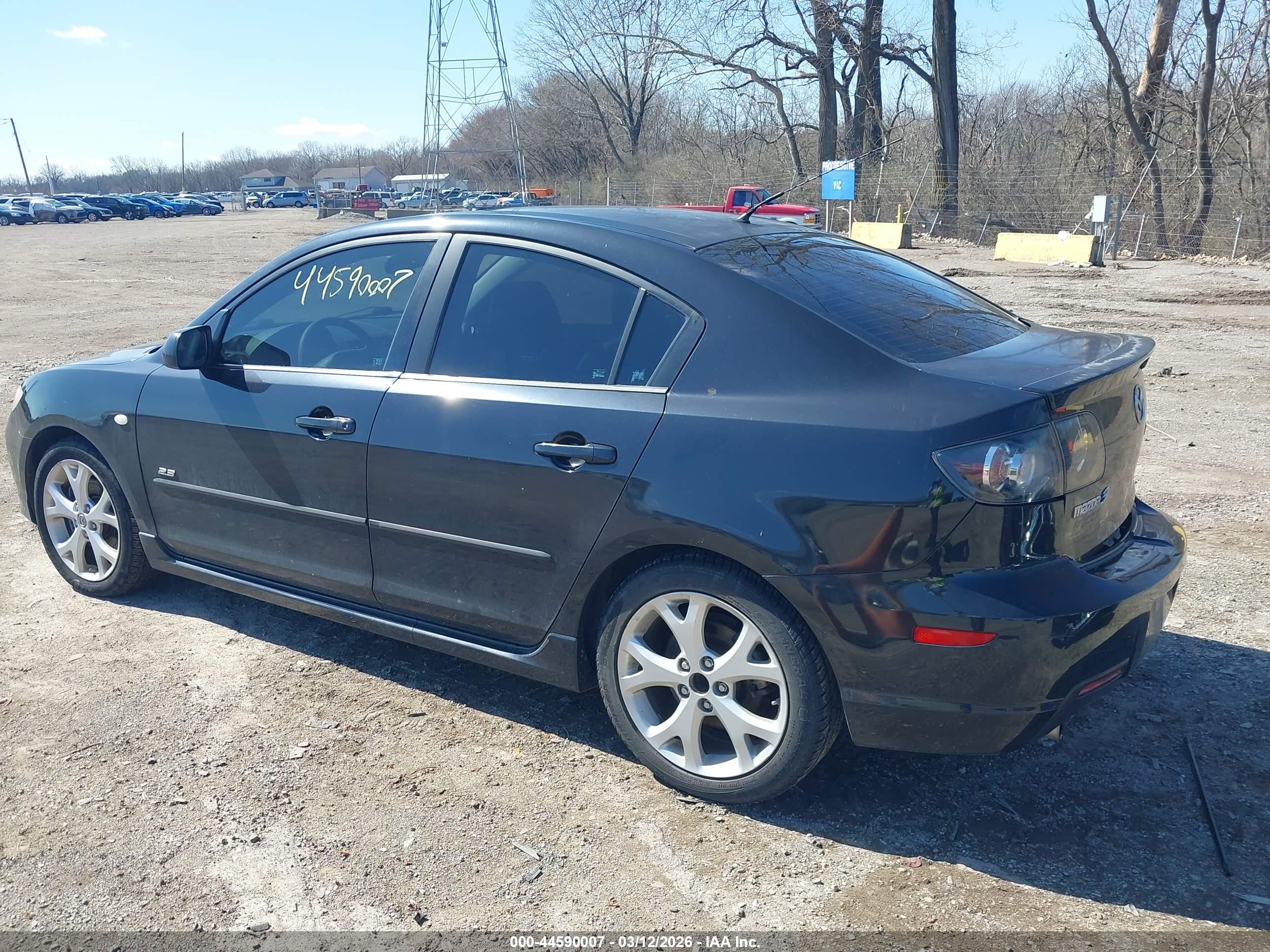 MAZDA MAZDA3 image 3