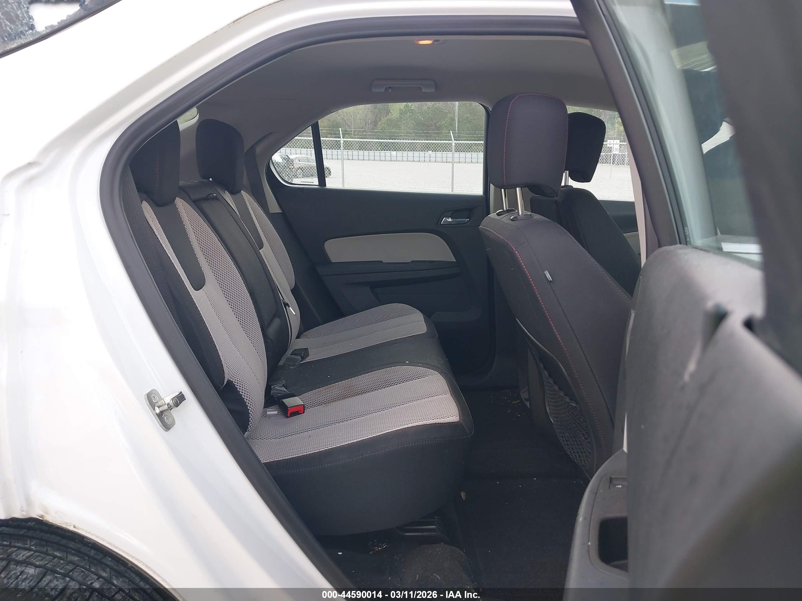 CHEVROLET EQUINOX image 8