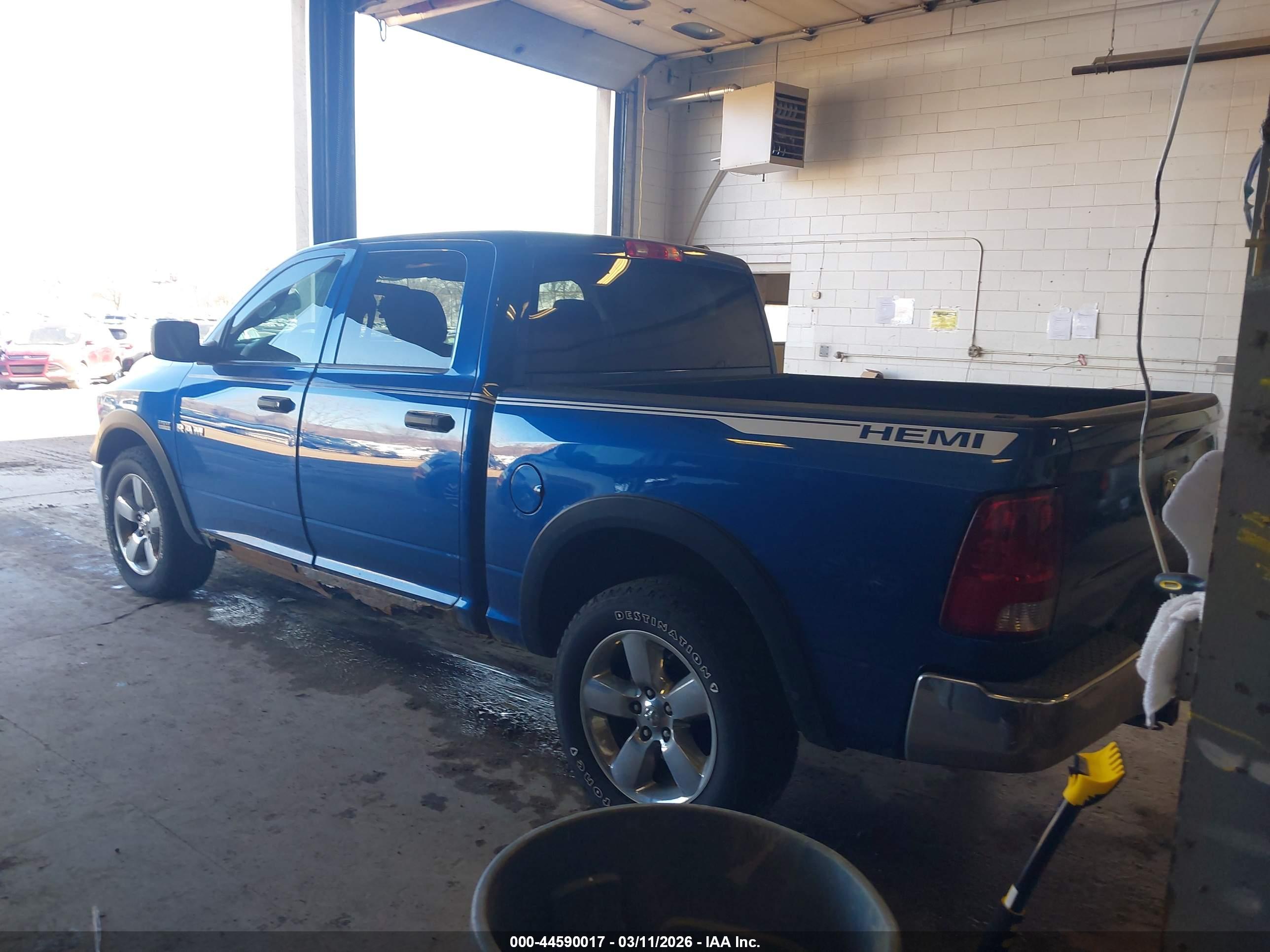 DODGE RAM image 3