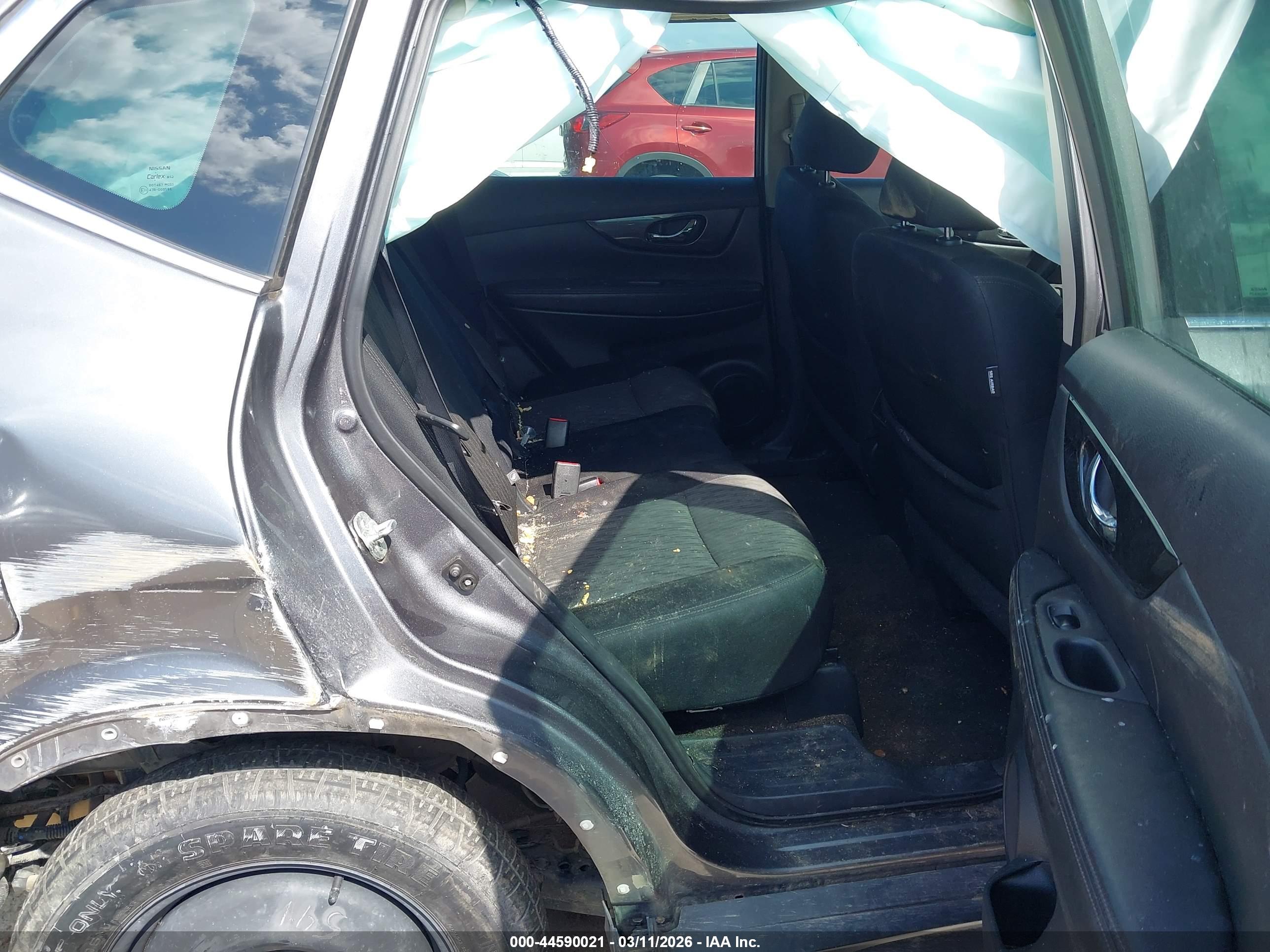 NISSAN ROGUE image 8