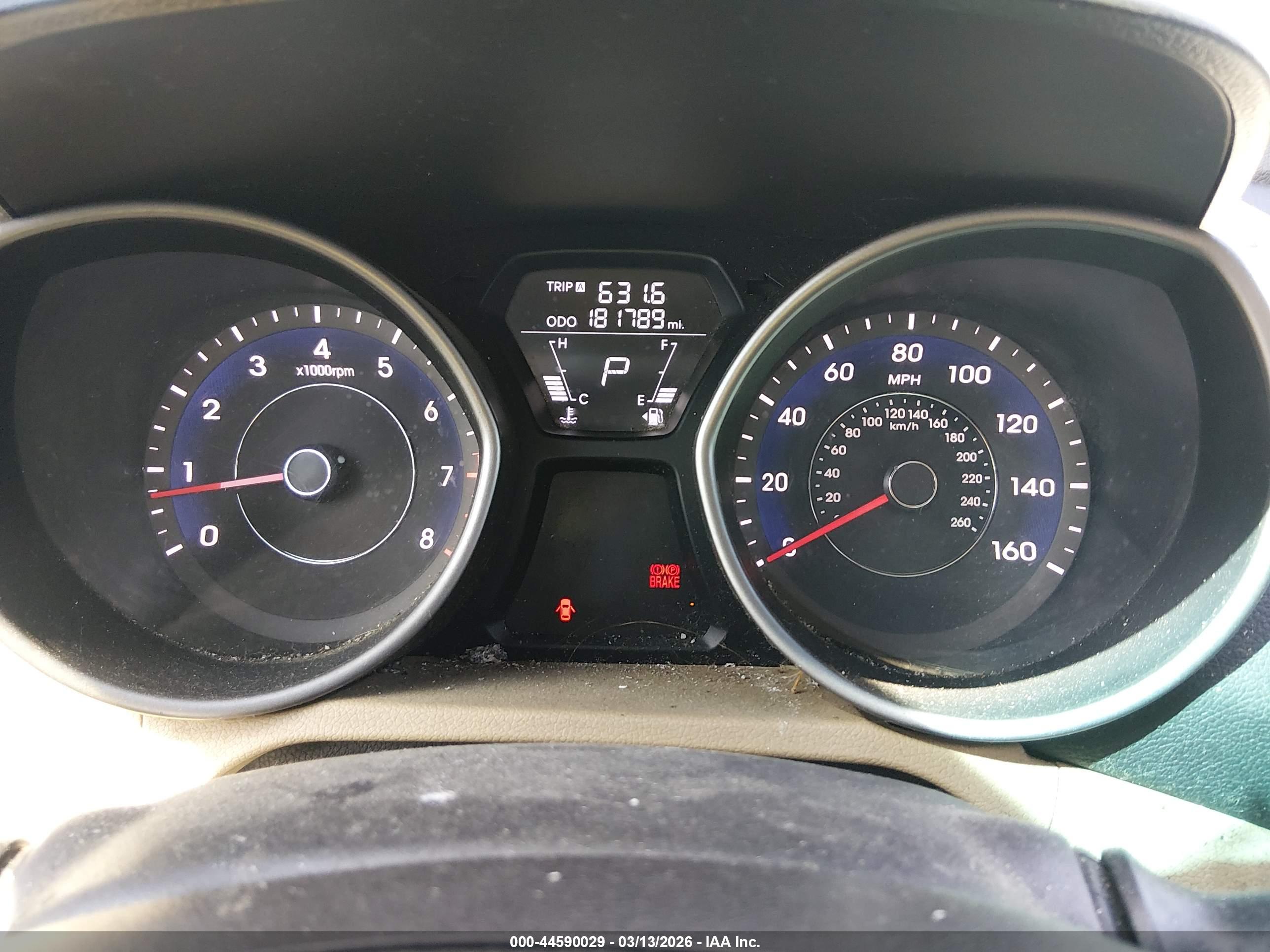 HYUNDAI ELANTRA image 7