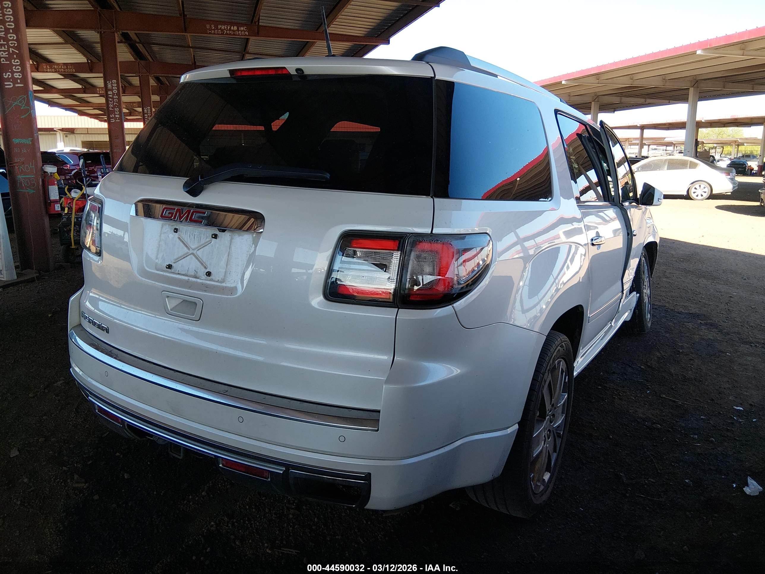 GMC ACADIA image 4