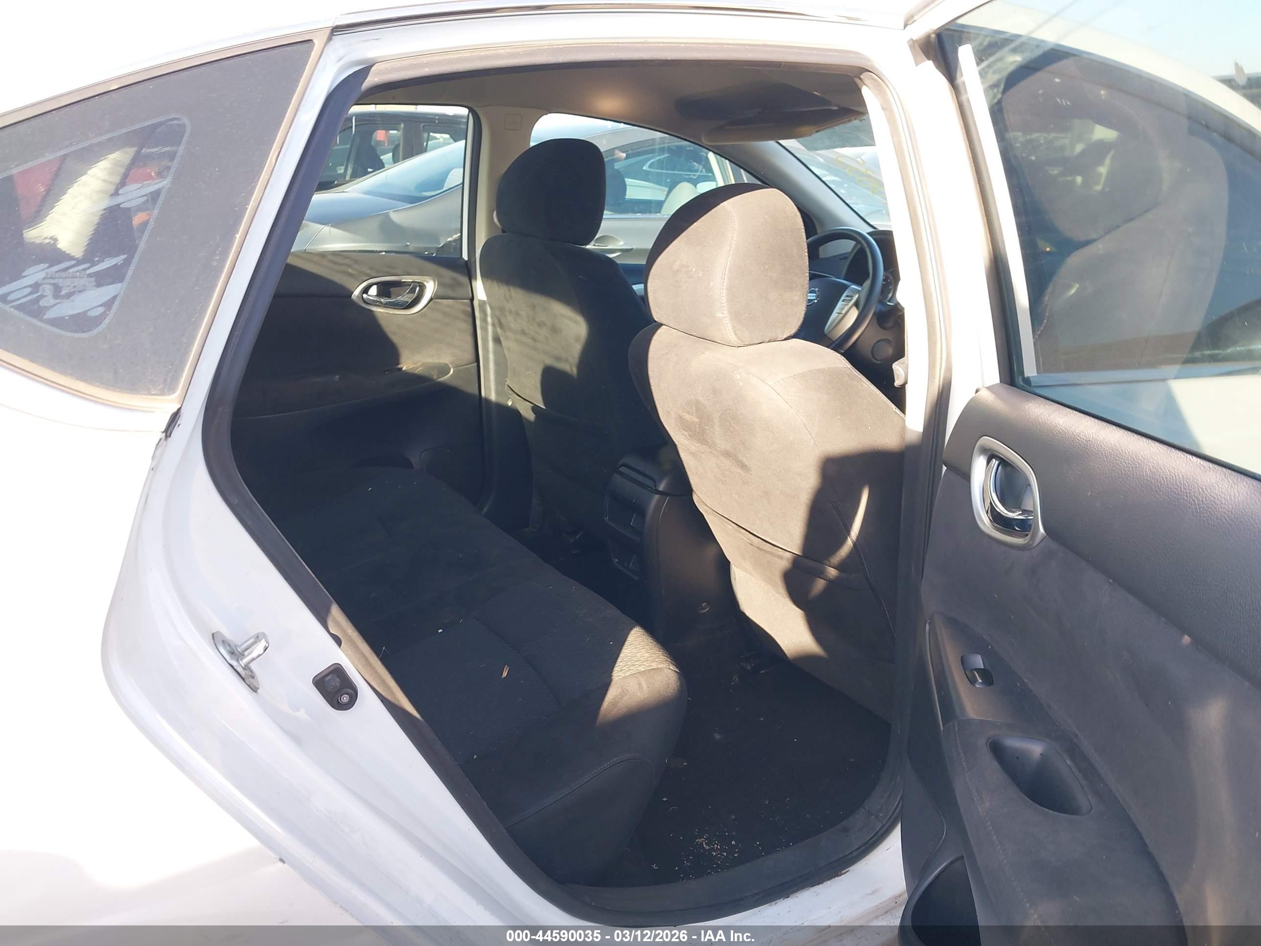 NISSAN SENTRA image 8