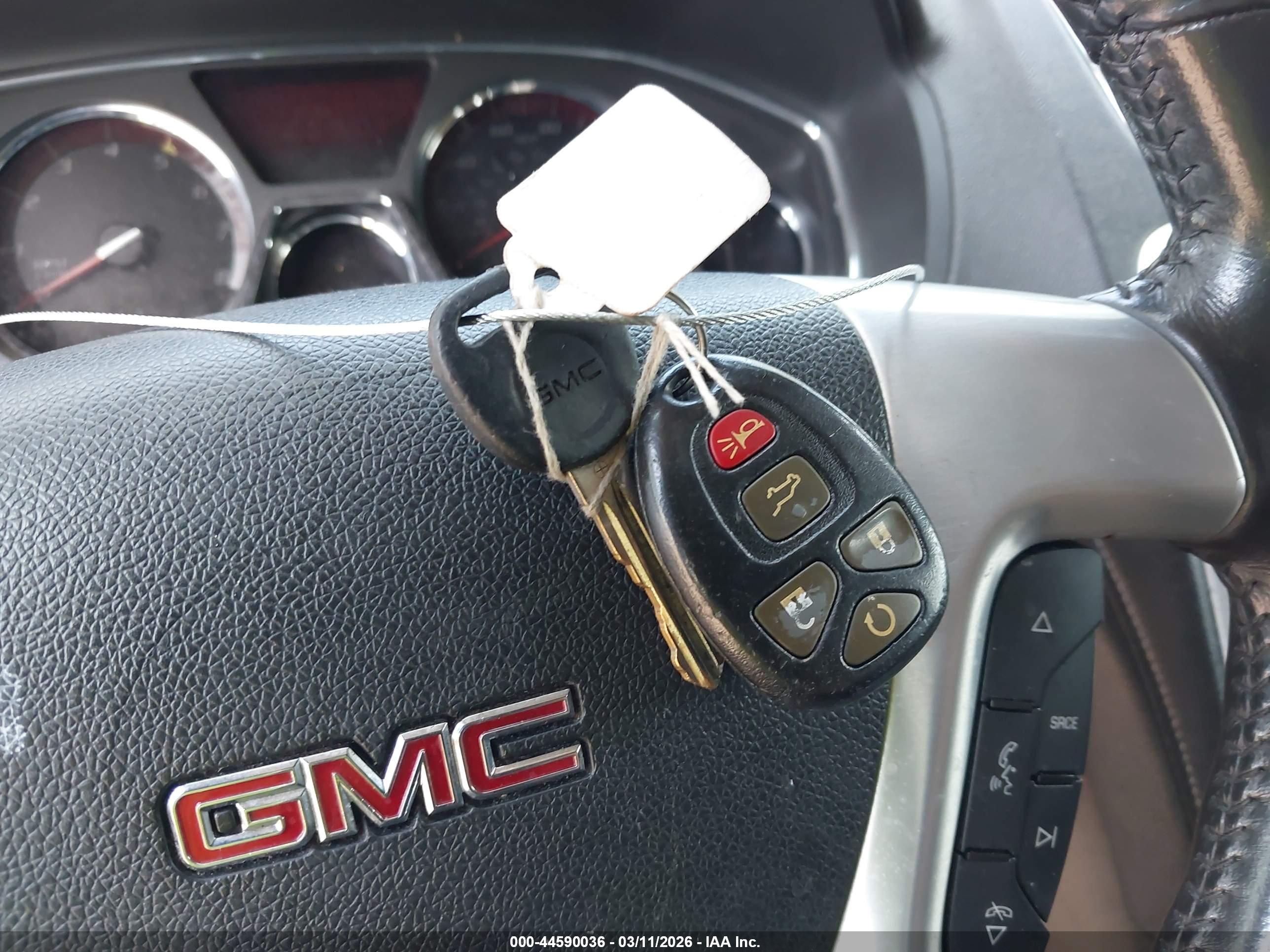 GMC ACADIA image 11